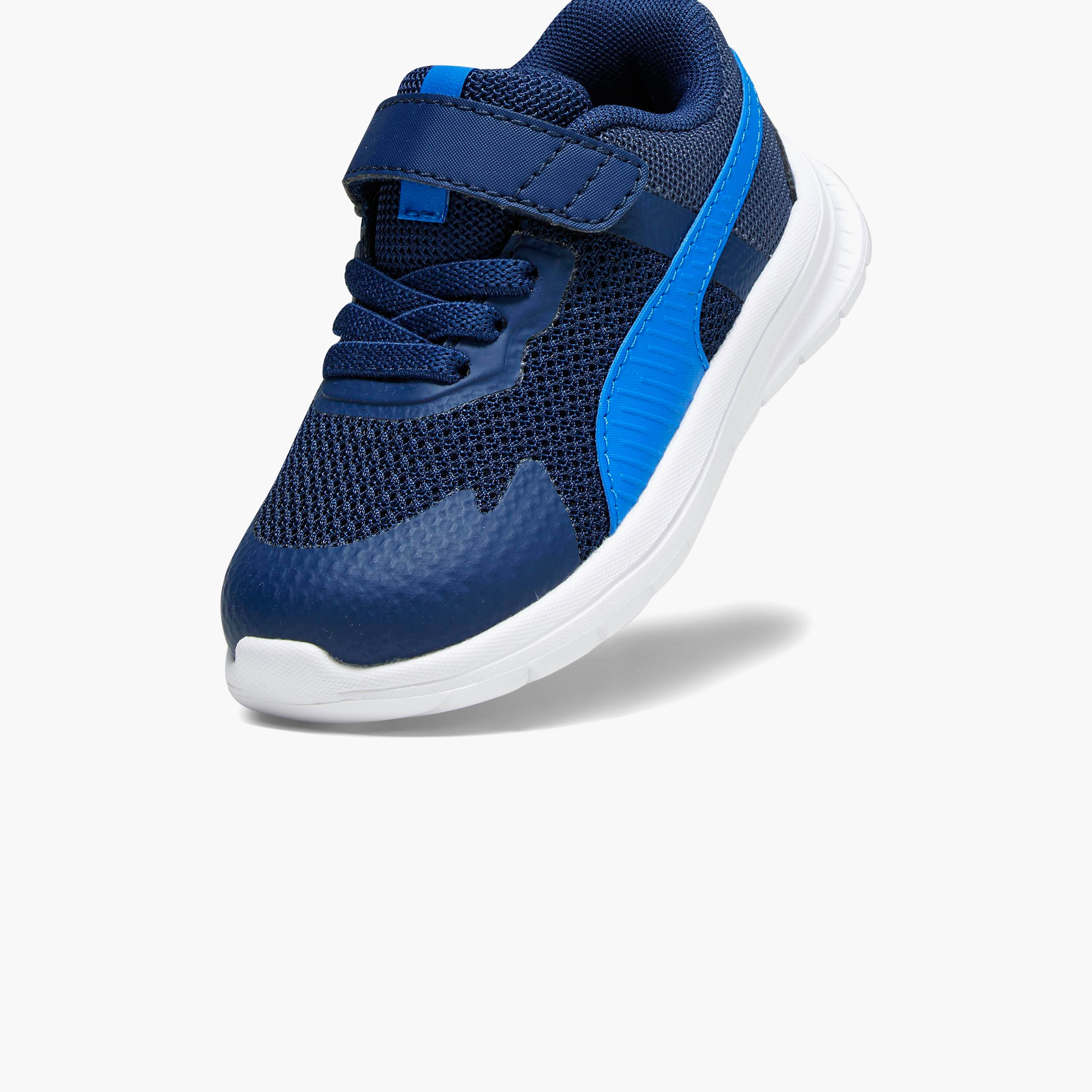 حذاء الجري للأولاد الصغار إيفولف ران ميش من بوما 38624009 | OE-baby-boys-shoes-closedshoes-image-2