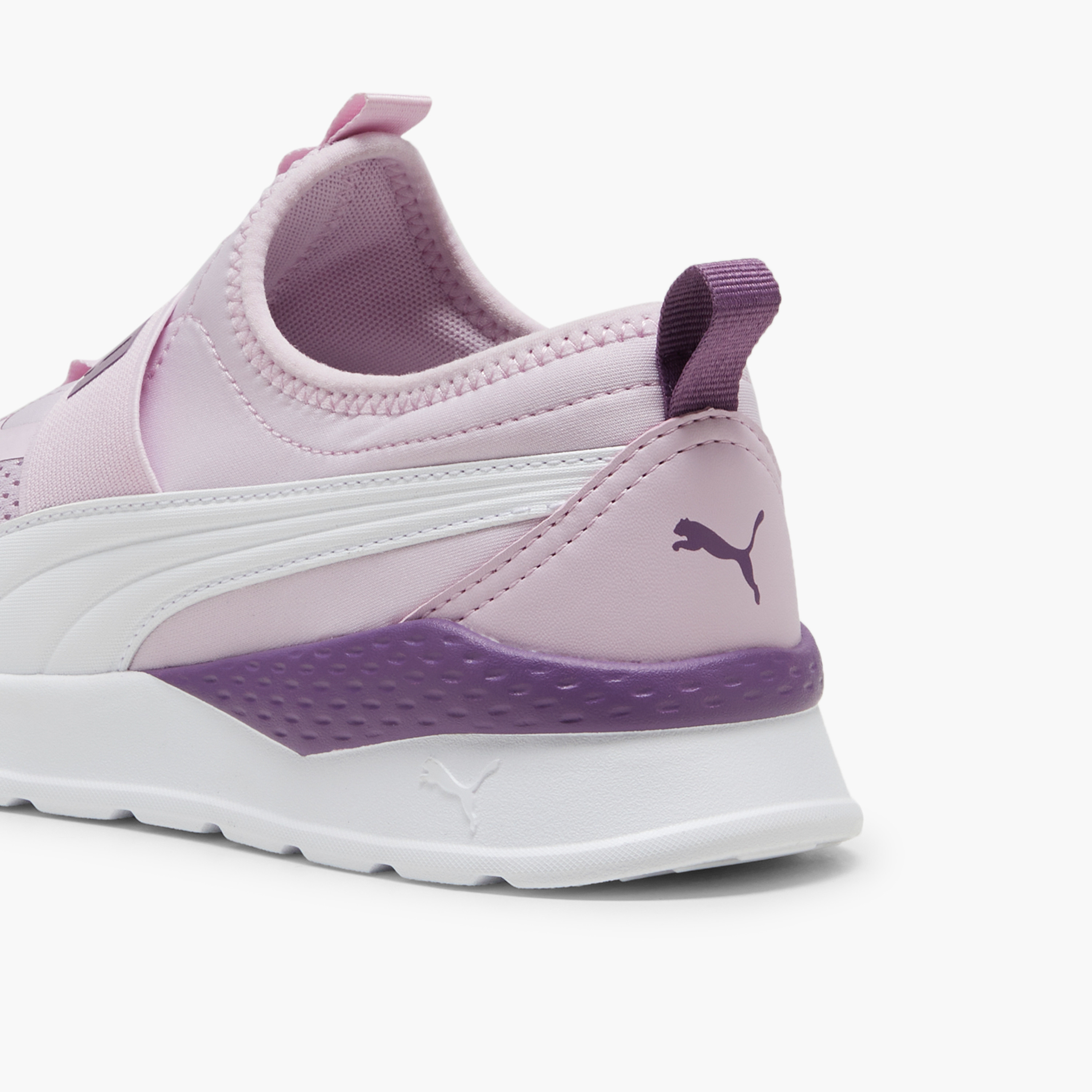 بوما حذاء رياضي انزارون لايت سهل الارتداء للنساء 387599 |OE-sports-women-shoes-image-5
