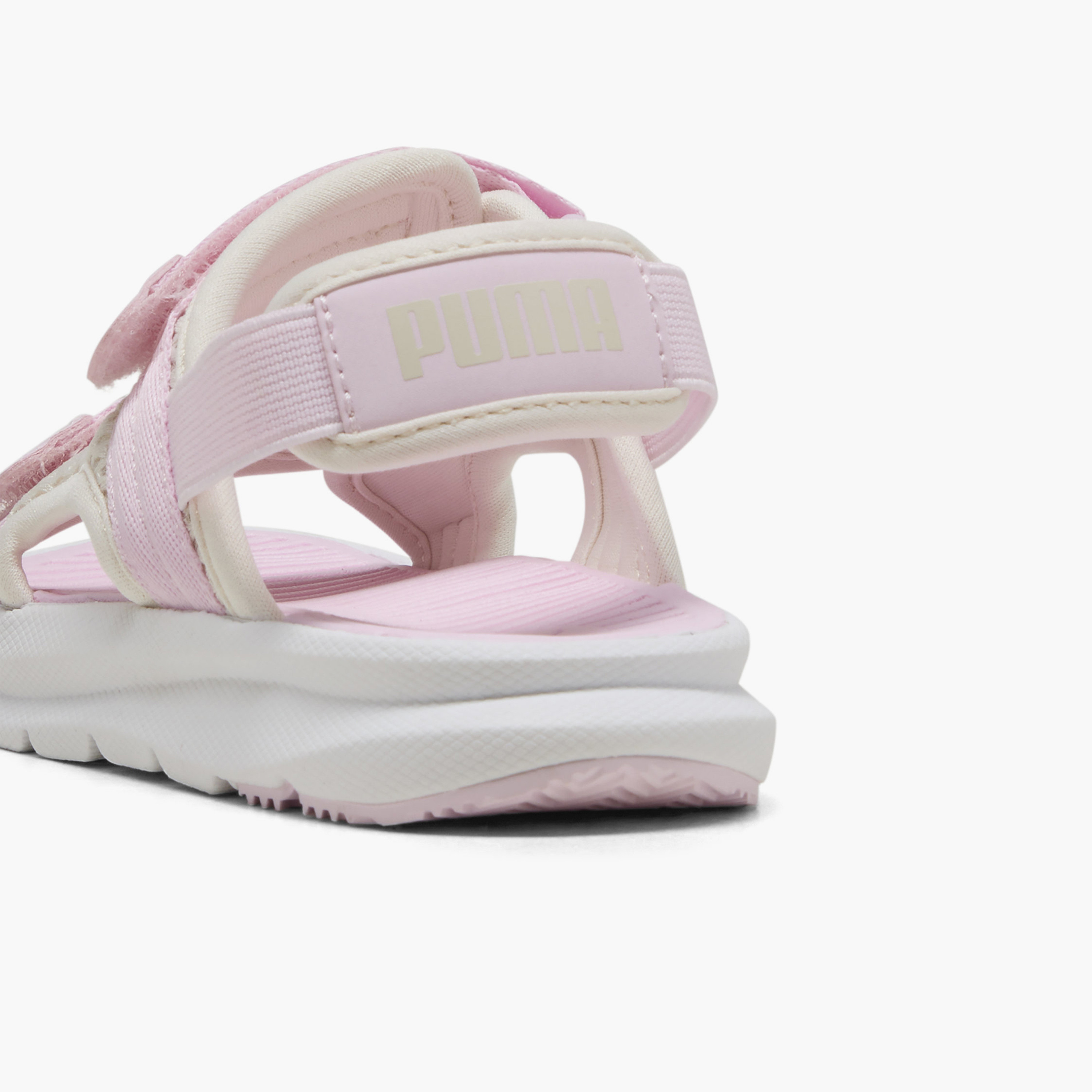 صندل بطبعات شعار وشريط إغلاق إيفولف للبنات من بوما-sports-girls-shoes-image-5