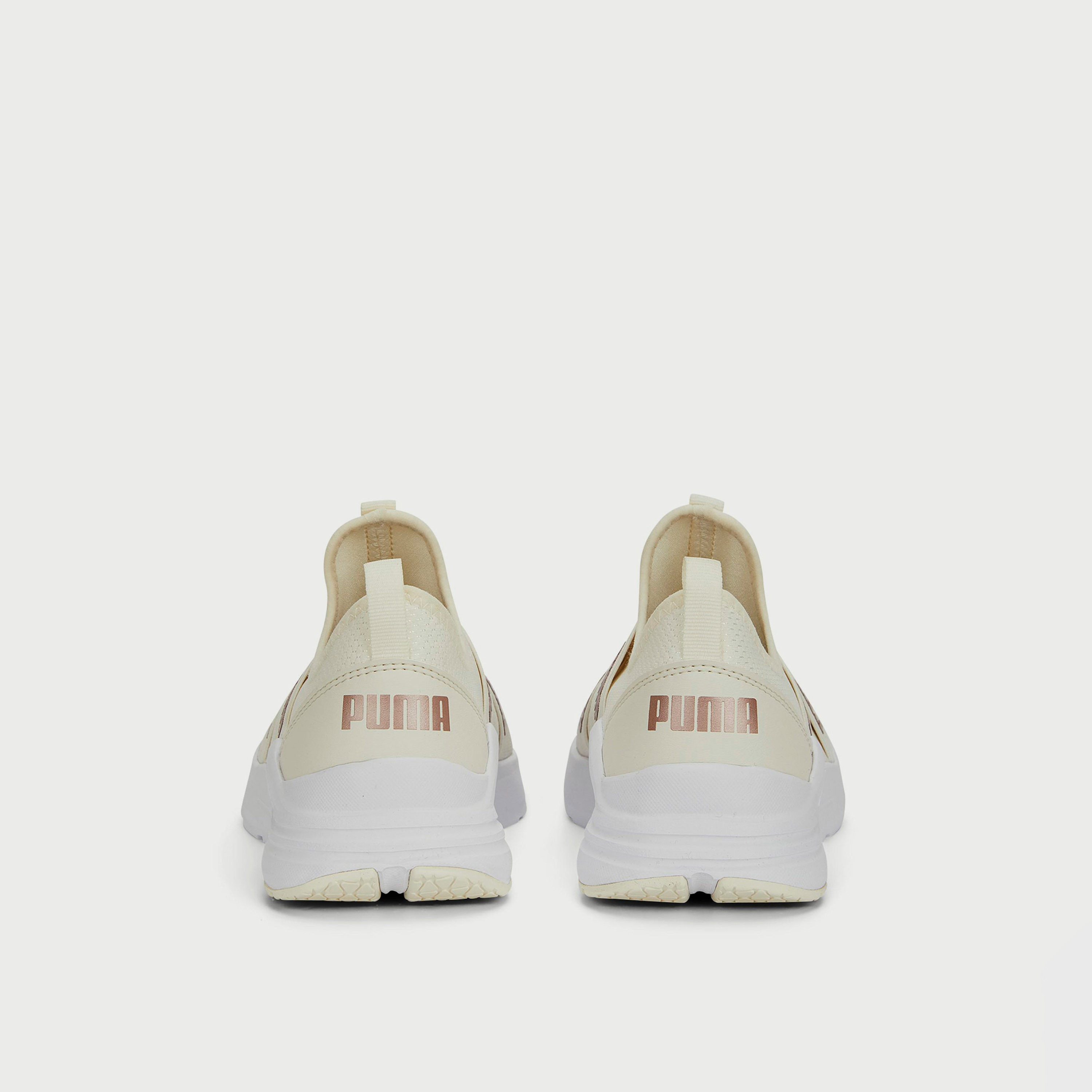 سنيكرز من بوما وايرد رن سليب أون للنساء 38928101-sports-women-shoes-image-11