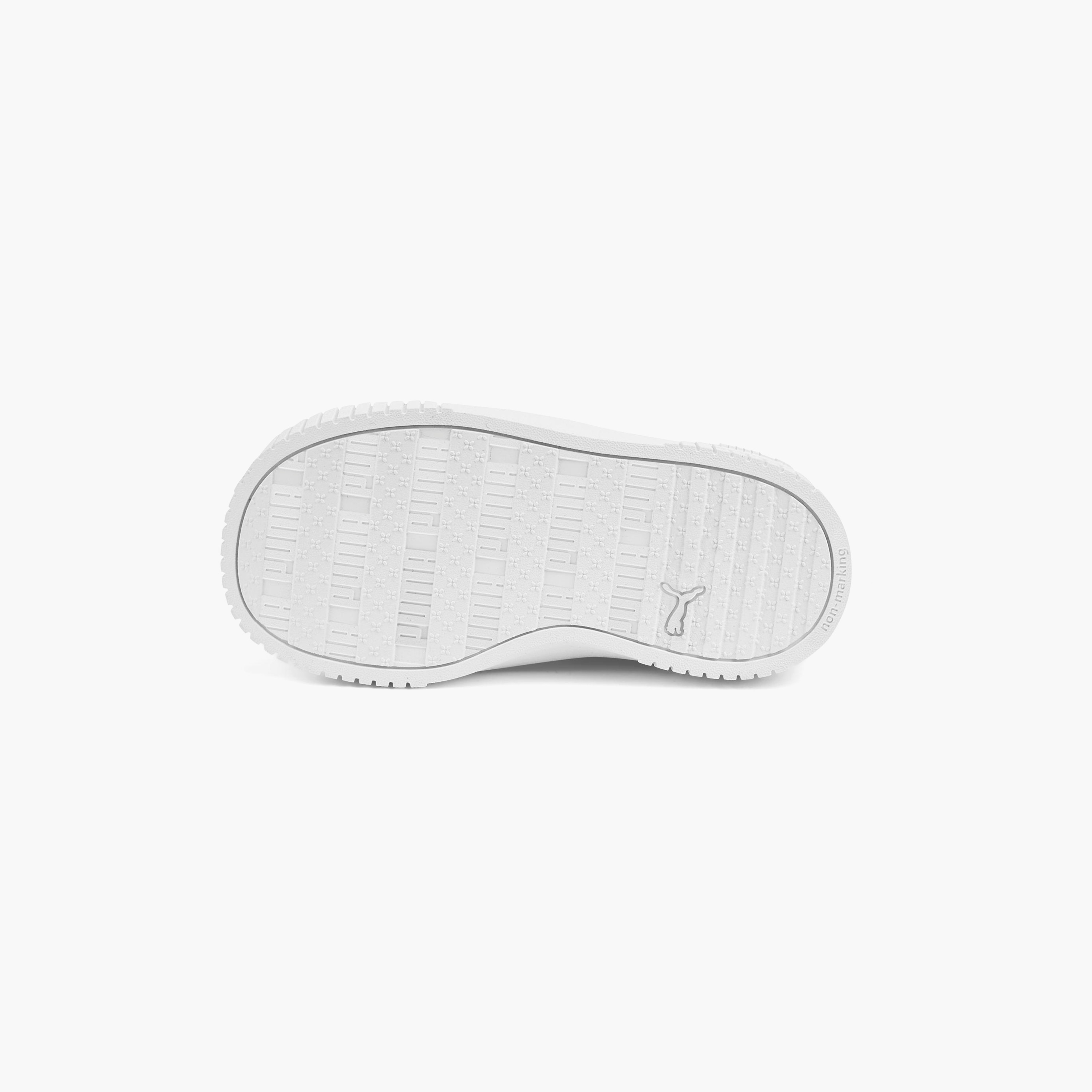 حذاء رياضي للفتيات الصغيرات كارينا 2.0 في من بوما 38931802 | OE-baby-girls-shoes-closedshoes-image-5