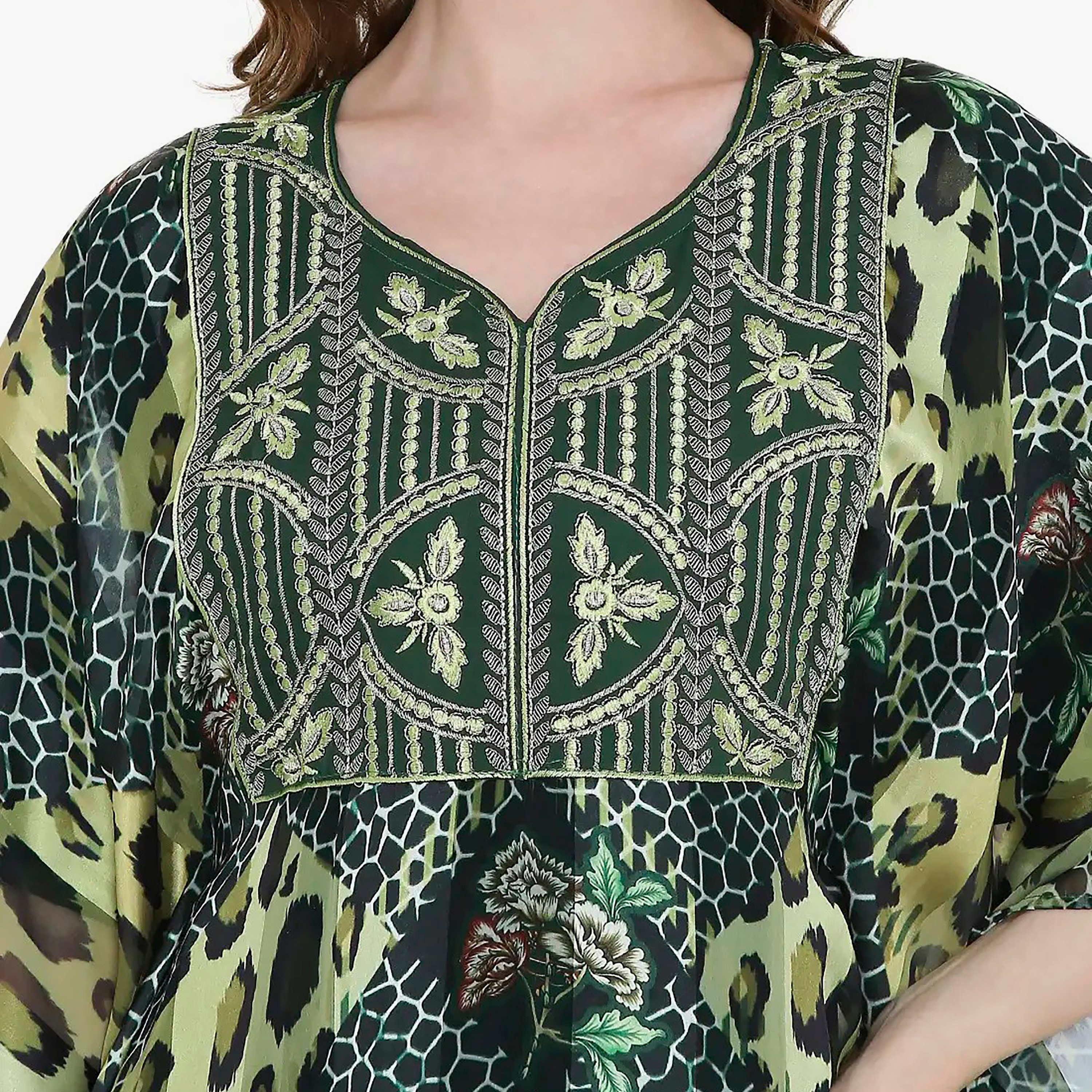 قفطان احتفالي نسائي مطبوع مطرز وتفاصيل عقدة عند الرقبة وأكمام واسعة من هانا آند سارة-women-arabicclothing-jalabiyas-image-2