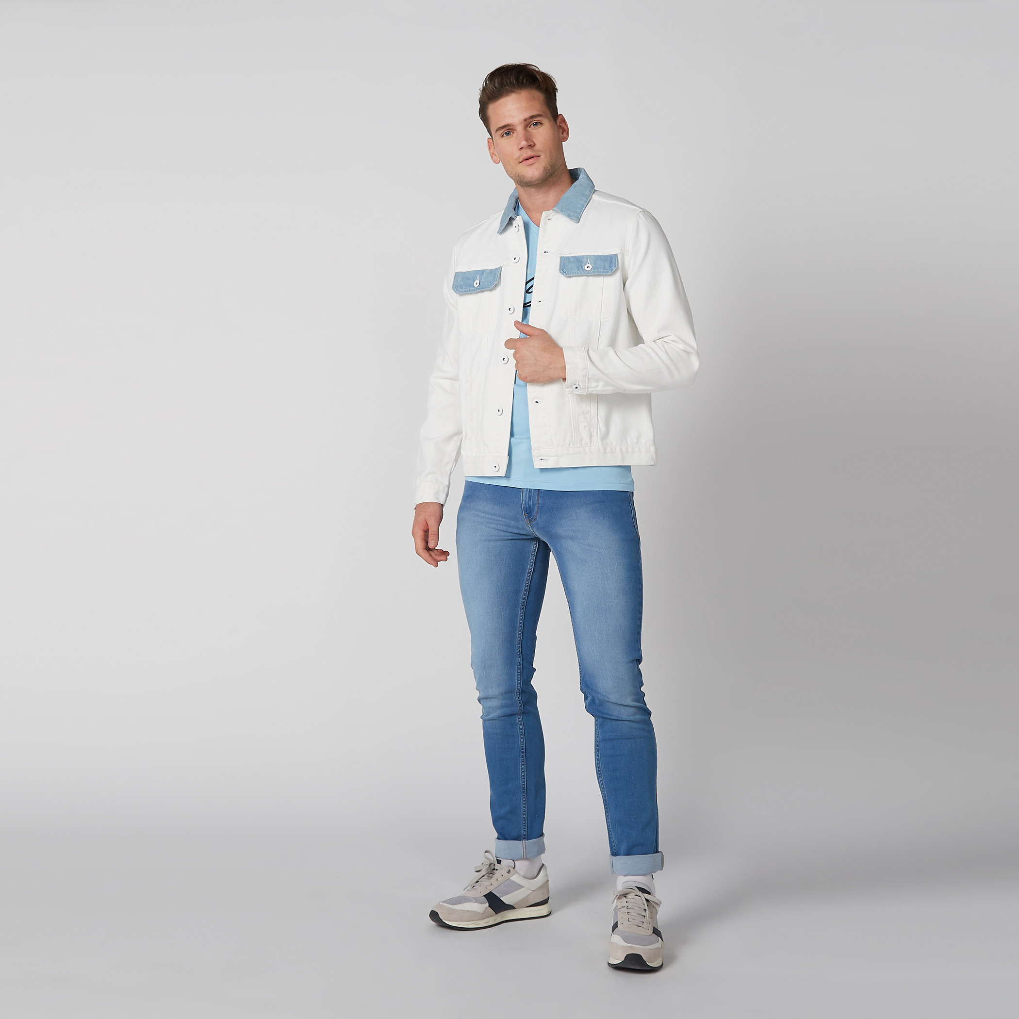 Low-Rise Jeans in Skinny Fit with Pocket Detail-men-clothing-bottoms-jeans-image-2