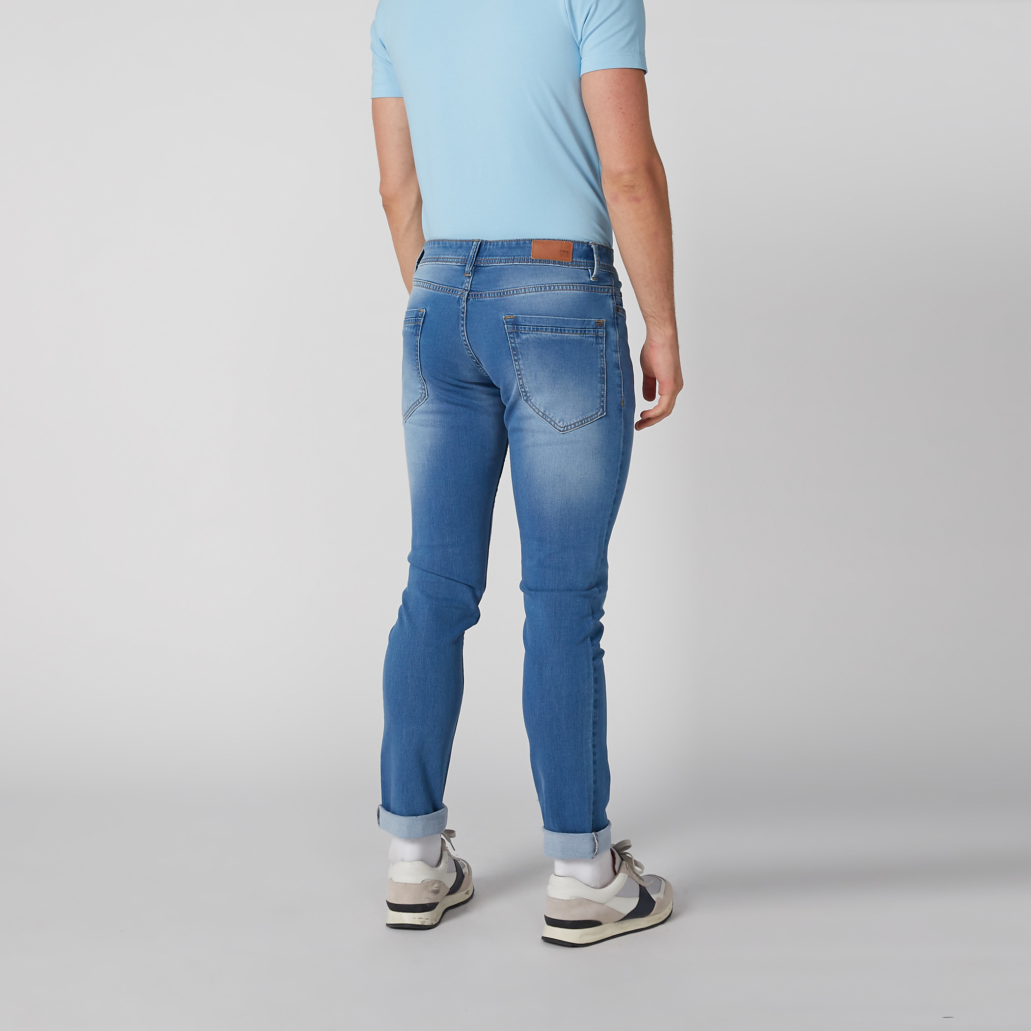 Low-Rise Jeans in Skinny Fit with Pocket Detail-men-clothing-bottoms-jeans-image-5