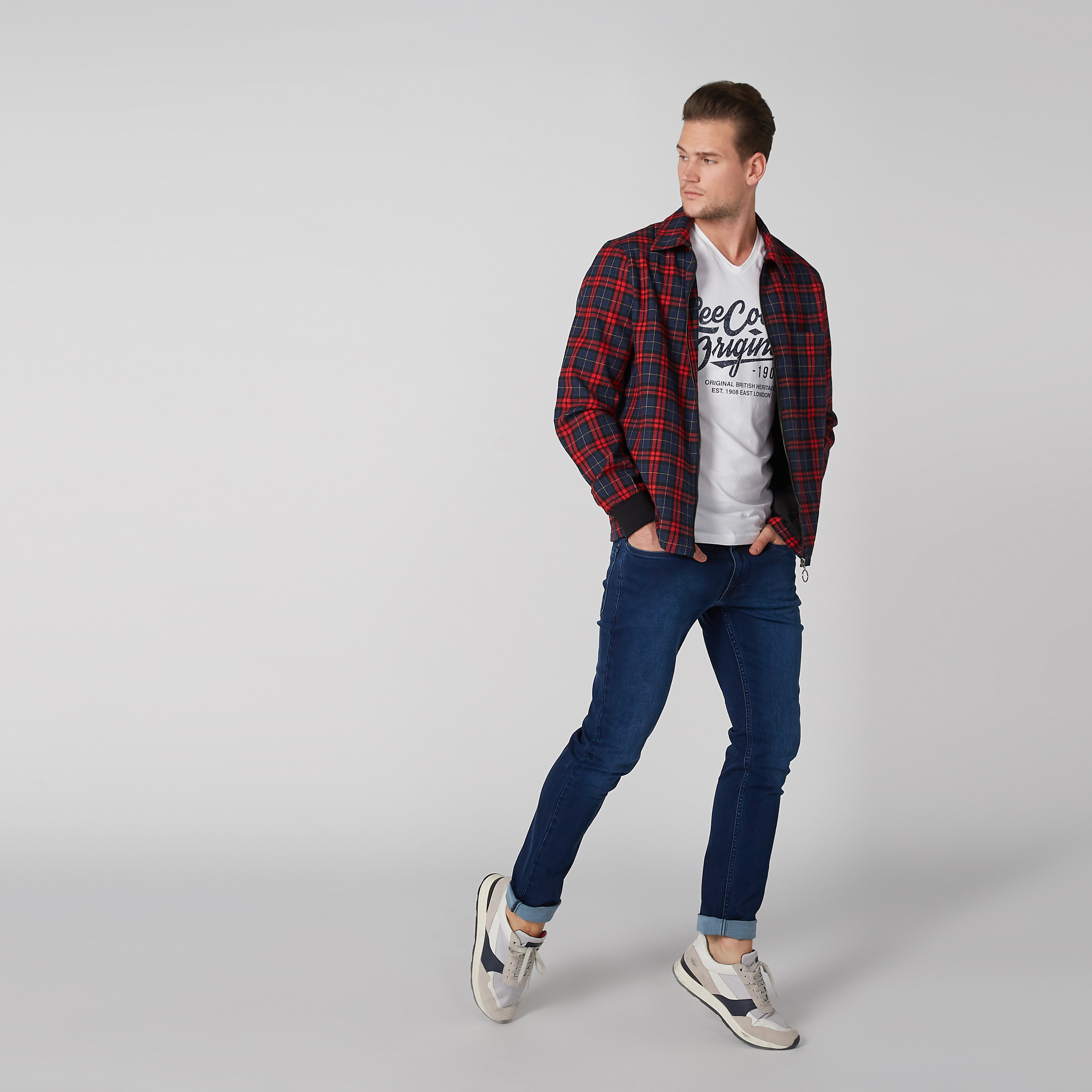 Low-Rise Jeans in Skinny Fit with Pocket Detail-men-clothing-bottoms-jeans-image-7