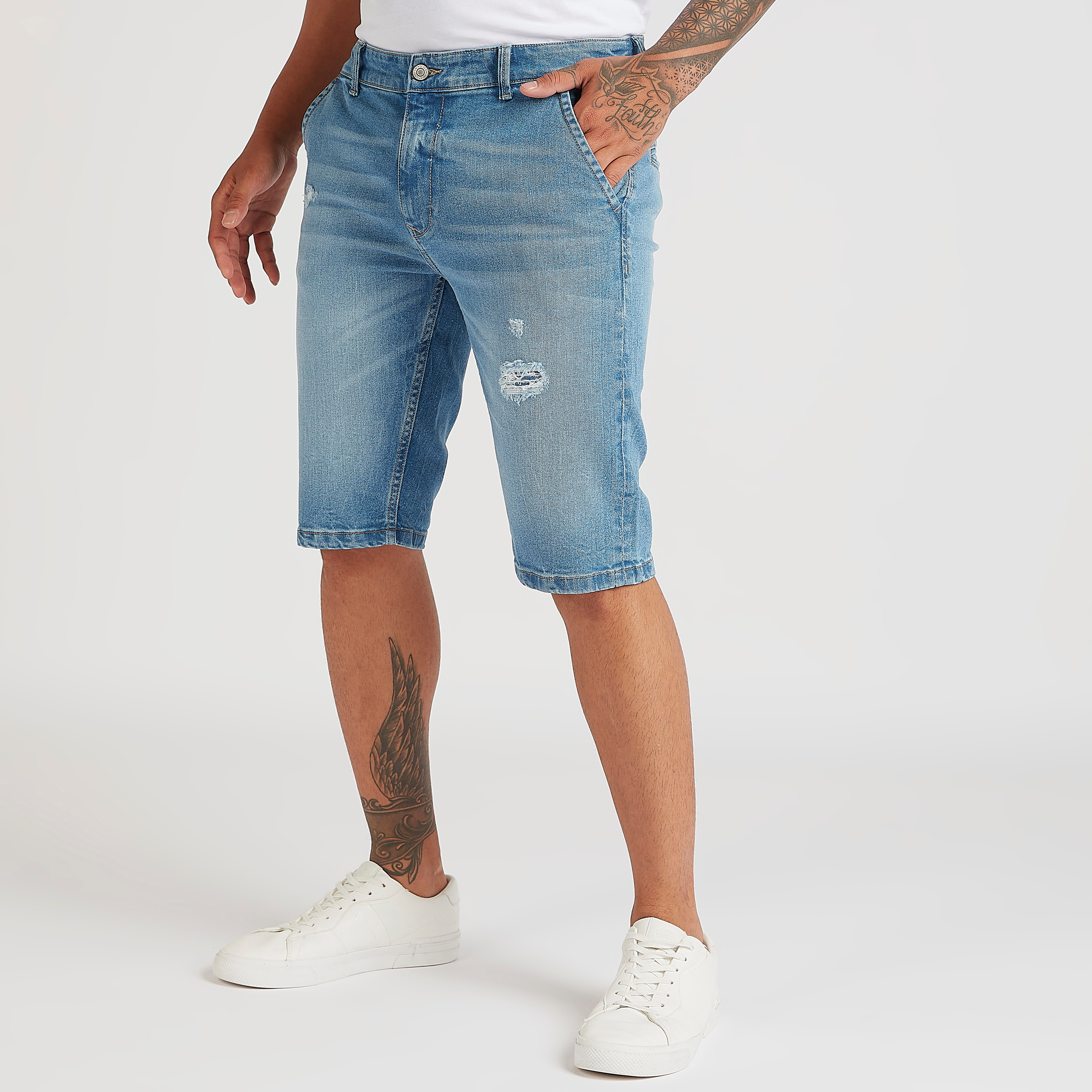 Mid thigh ripped on sale shorts