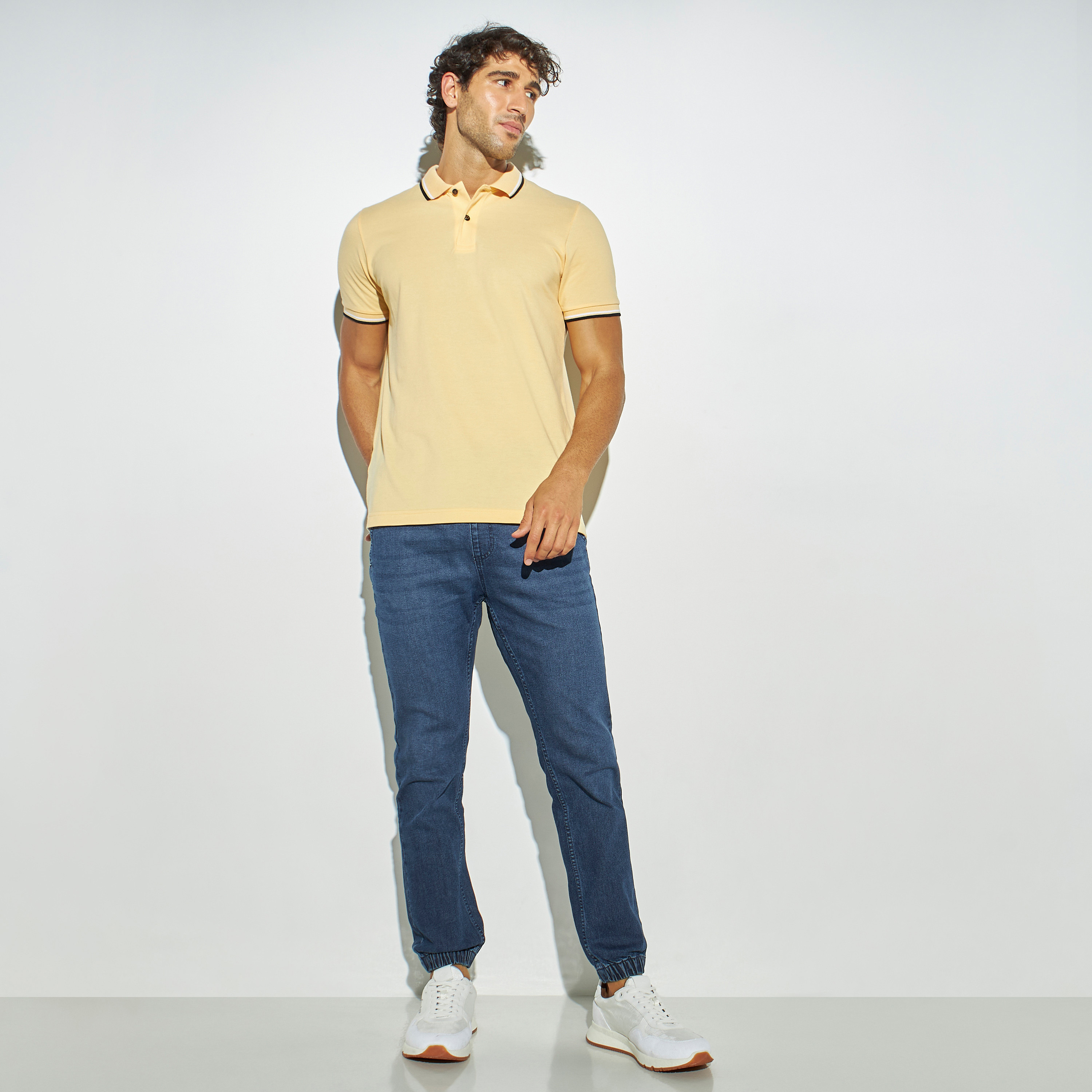 Relaxed Fit Solid Denim Joggers with Drawstring Closure and Pockets-men-clothing-bottoms-joggers-image-2
