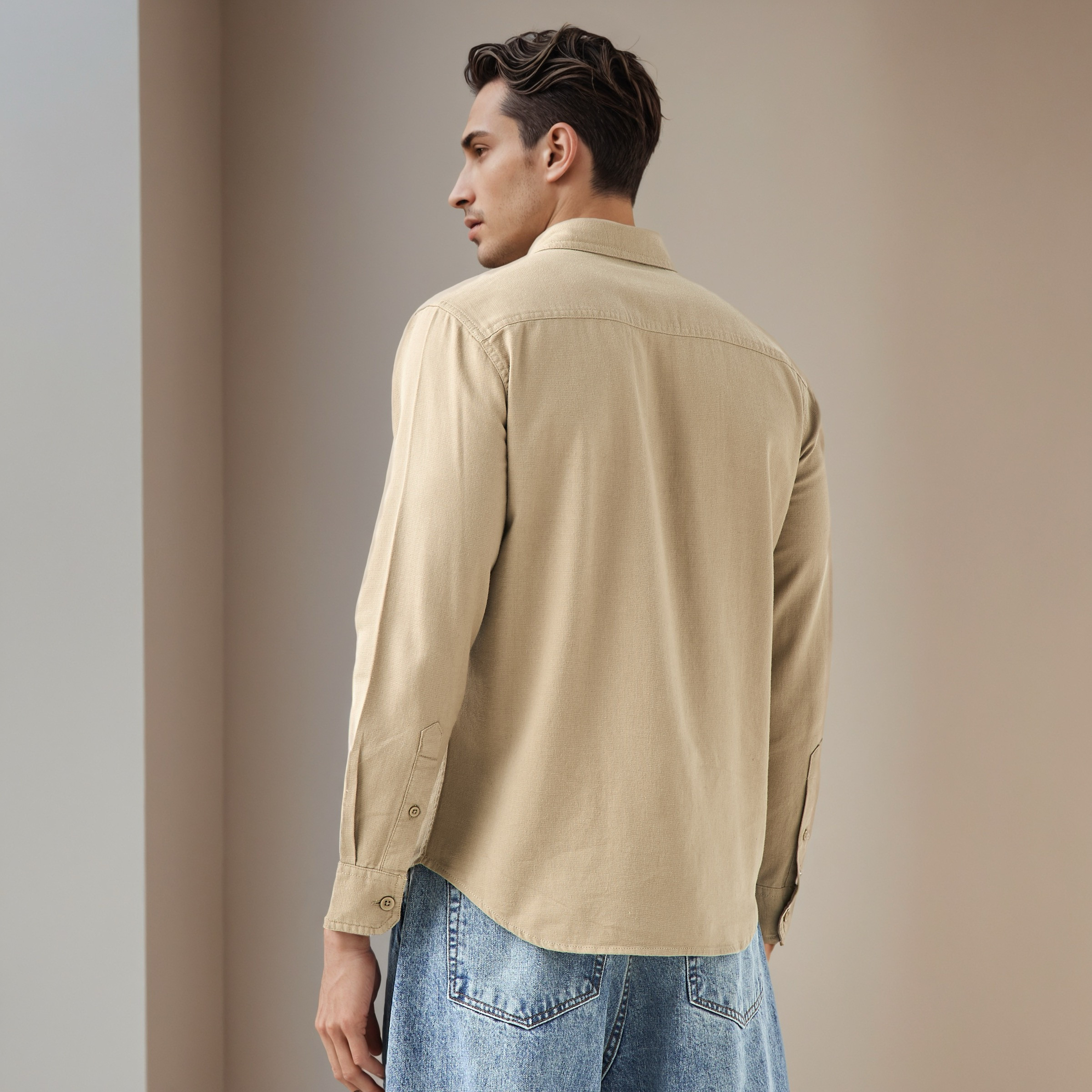 قميص بقصة عادية من مزيج الكتان-men-clothing-shirts-image-3