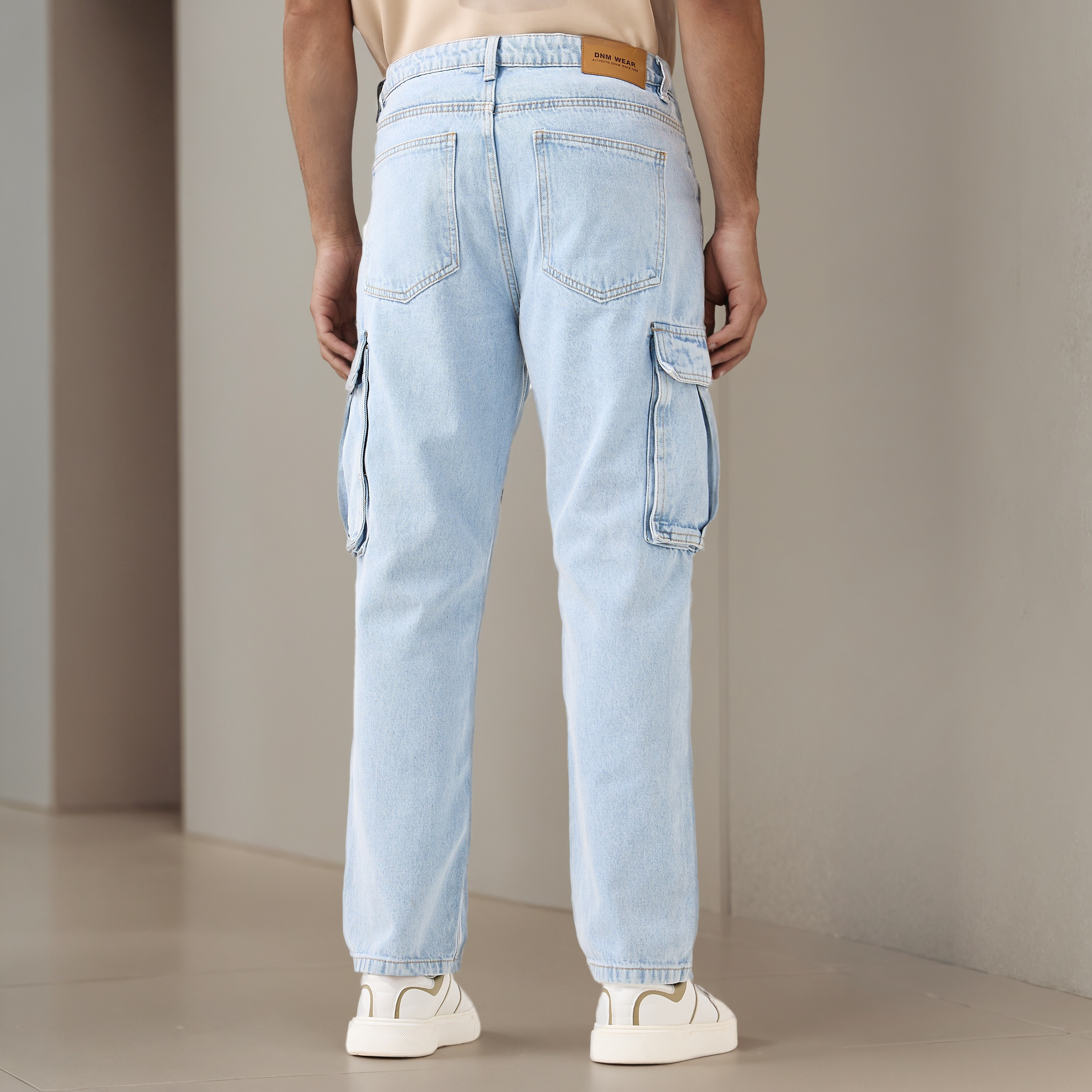 Men Straight Fit Mid-Rise Cargo Jeans-men-clothing-bottoms-jeans-image-3