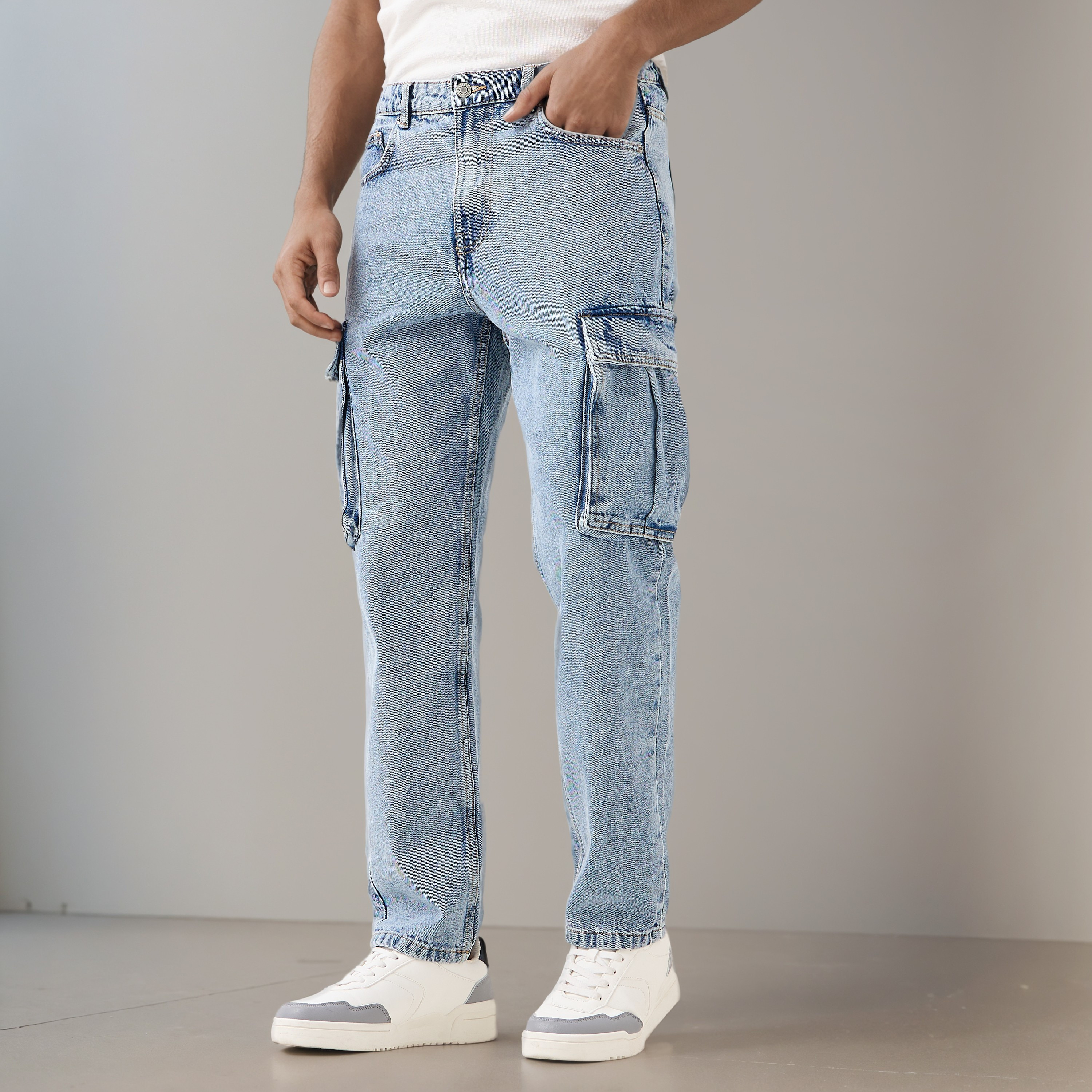 Men Straight Fit Mid-Rise Cargo Jeans-men-clothing-bottoms-jeans-image-1