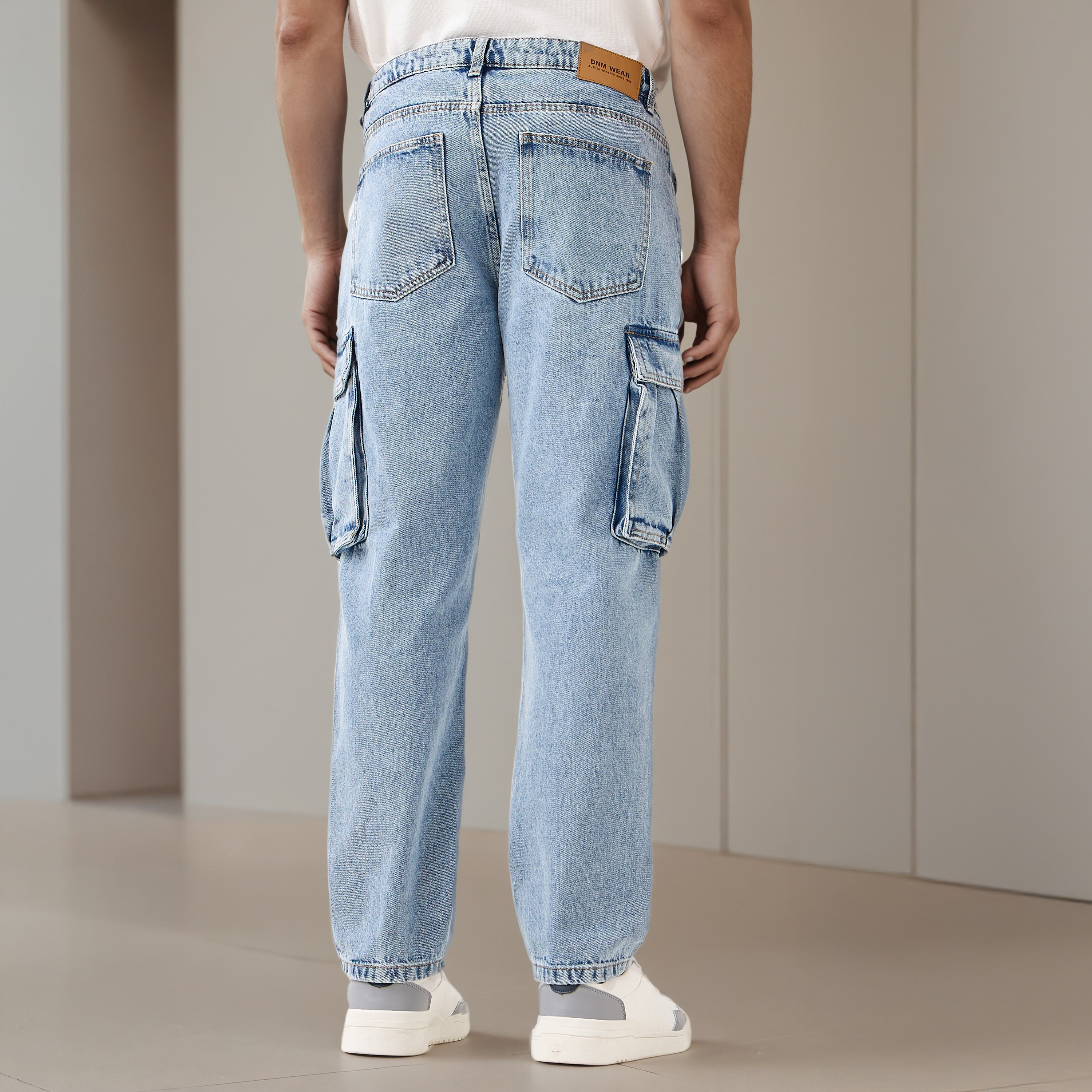 Men Straight Fit Mid-Rise Cargo Jeans-men-clothing-bottoms-jeans-image-3