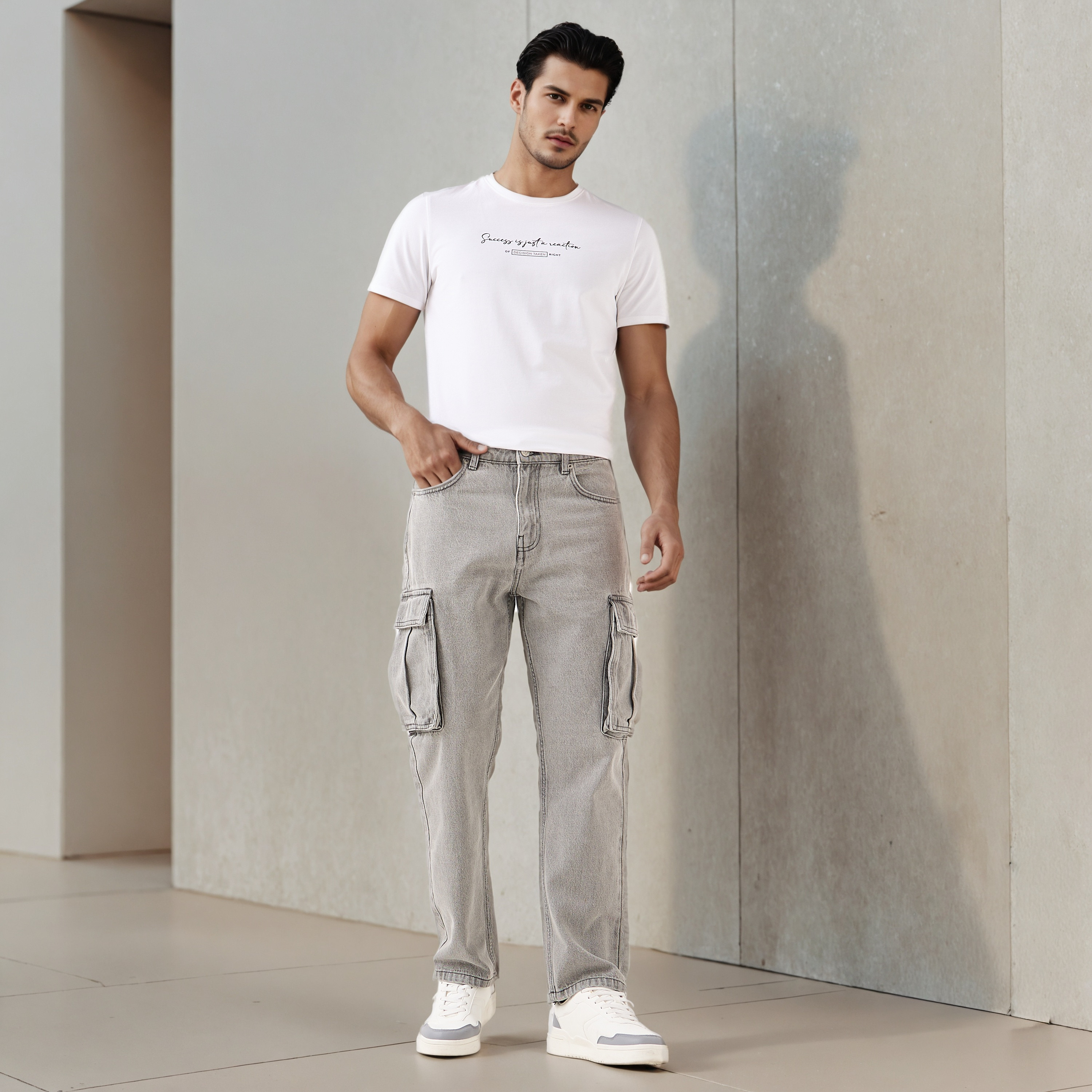 Men Straight Fit Mid-Rise Cargo Jeans-men-clothing-bottoms-jeans-image-2