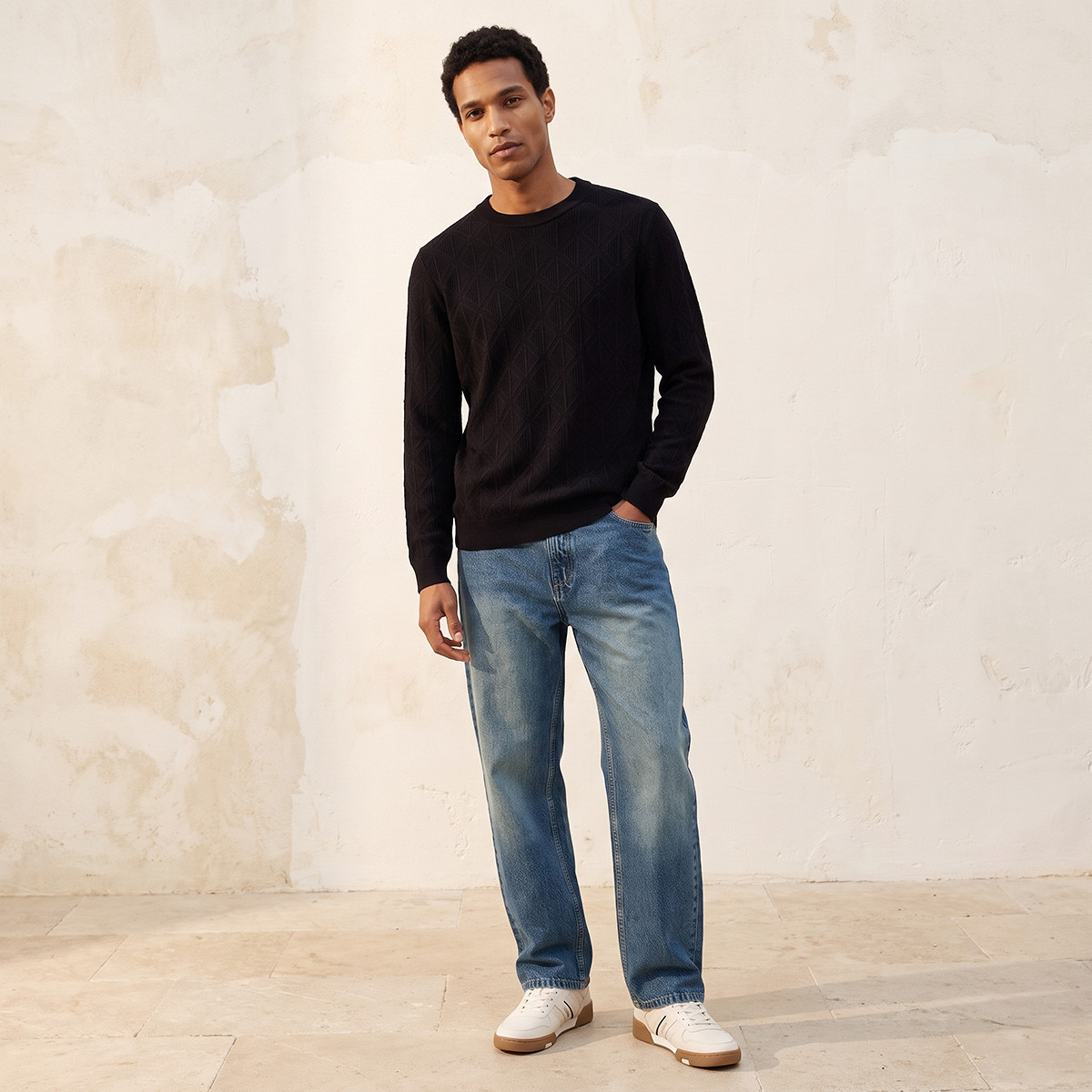جينز بقصة واسعة من سبلاش دينم-men-clothing-jeans-image-2