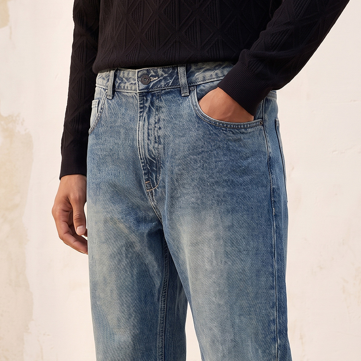 جينز بقصة واسعة من سبلاش دينم-men-clothing-jeans-image-4