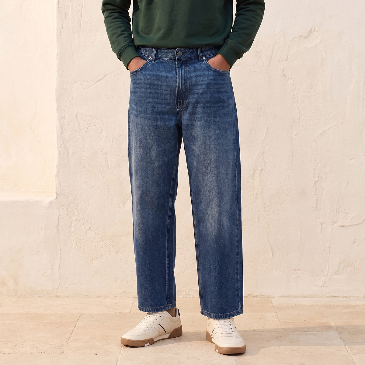 جينز بقصة واسعة من سبلاش دينم-men-clothing-jeans-image-1