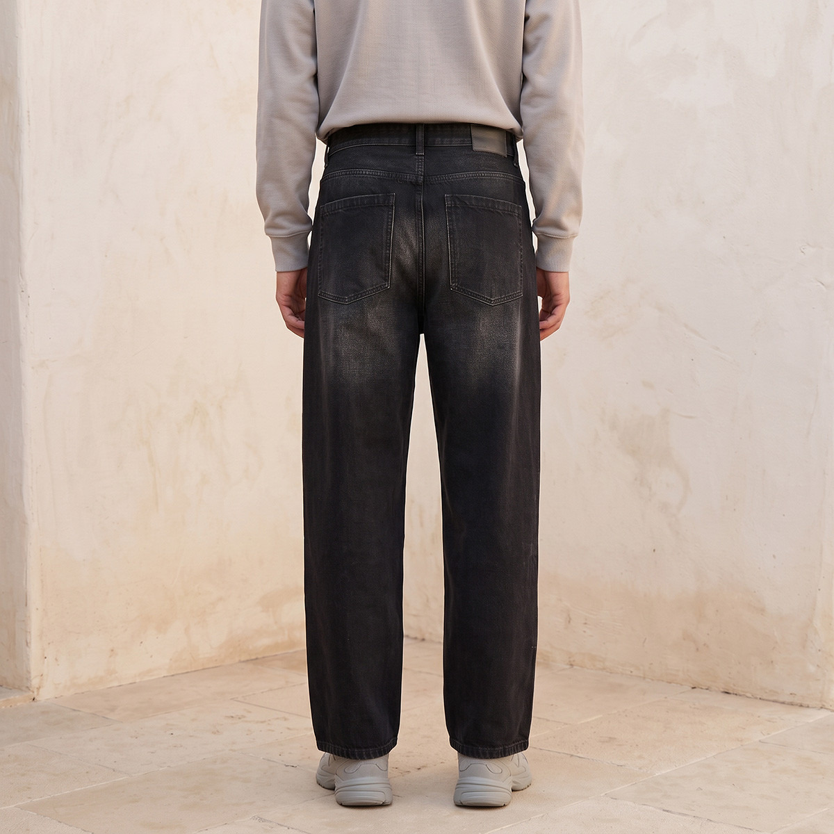 بنطلون جينز بقصّة باريل من سبلاش دنيم-men-clothing-jeans-image-4