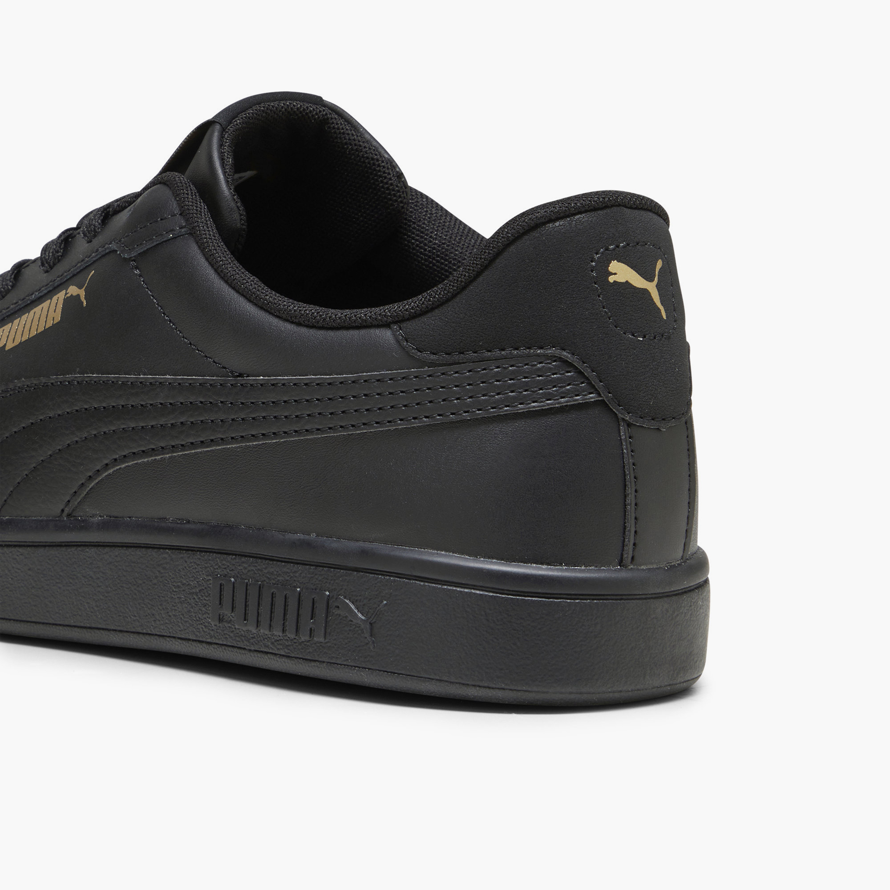 حذاء سنيكرز جلد منخفض الكاحل برباط سماش 3.0 إل للرجال من بوما-sports-men-shoes-image-6