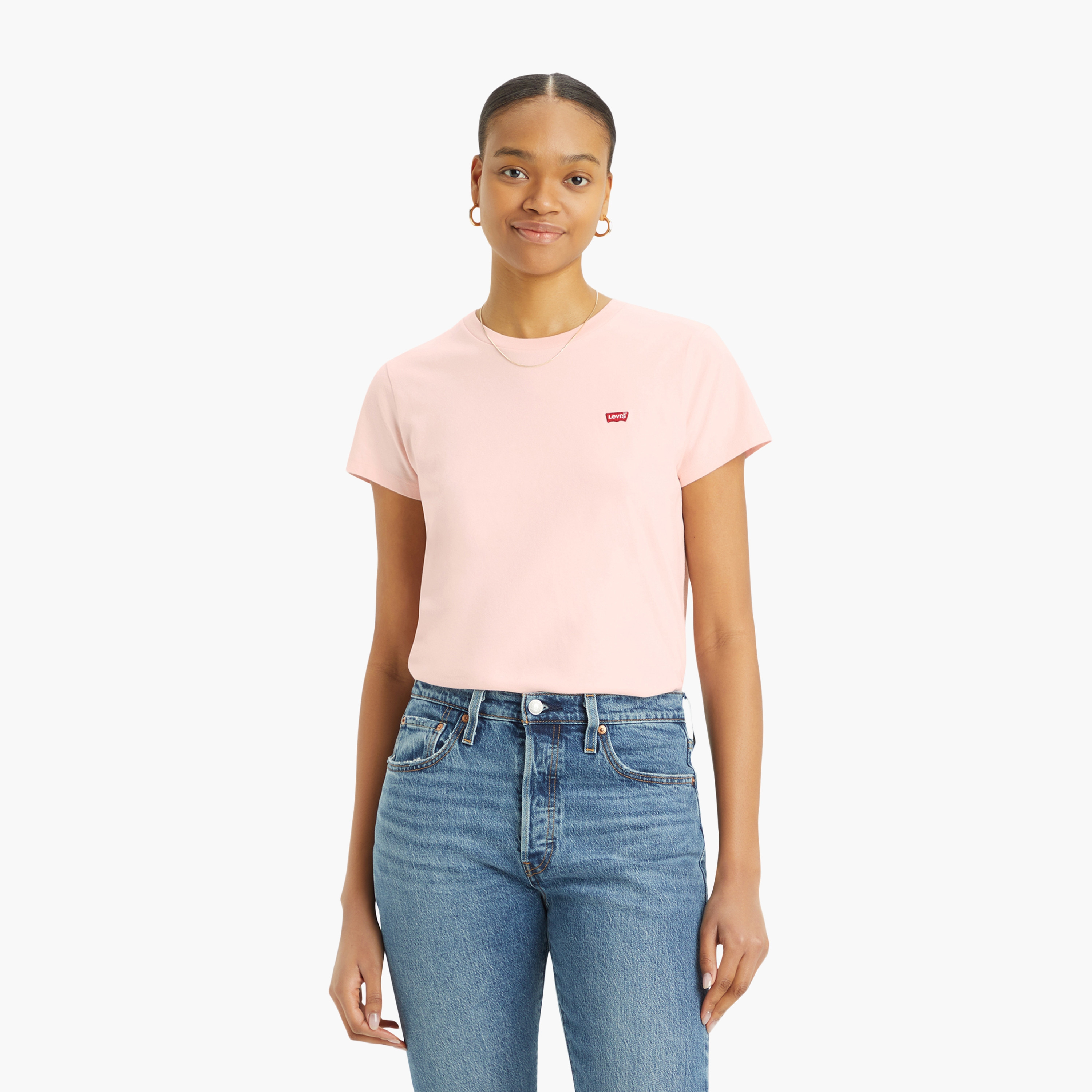تي شيرت نسائي سادة بأكمام قصيرة ورقبة دائرية من ليفايس-women-clothing-tshirts-image-1