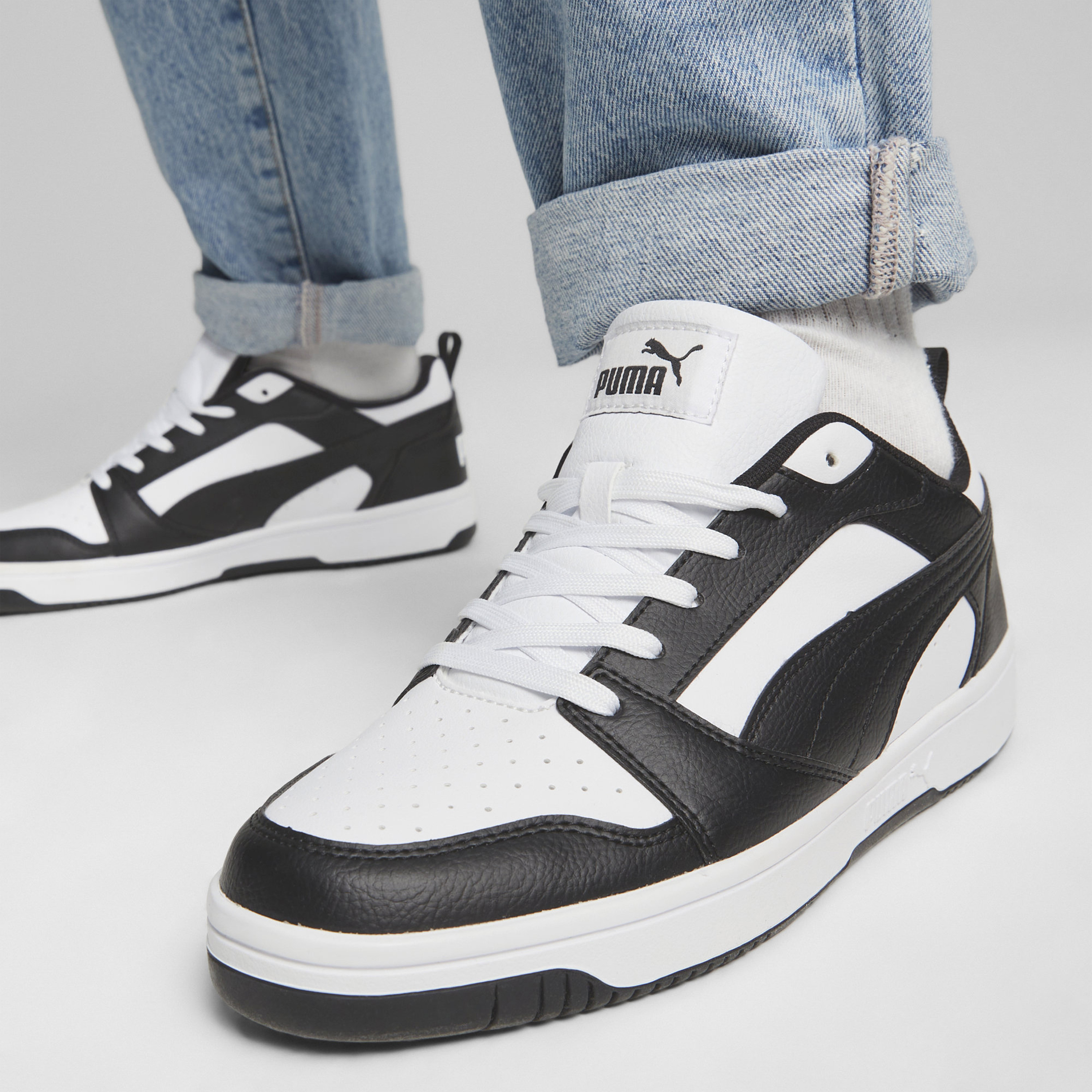 Puma Men Rebound V6 Lace-Up Low Ankle Sneakers-sports-men-shoes-image-7