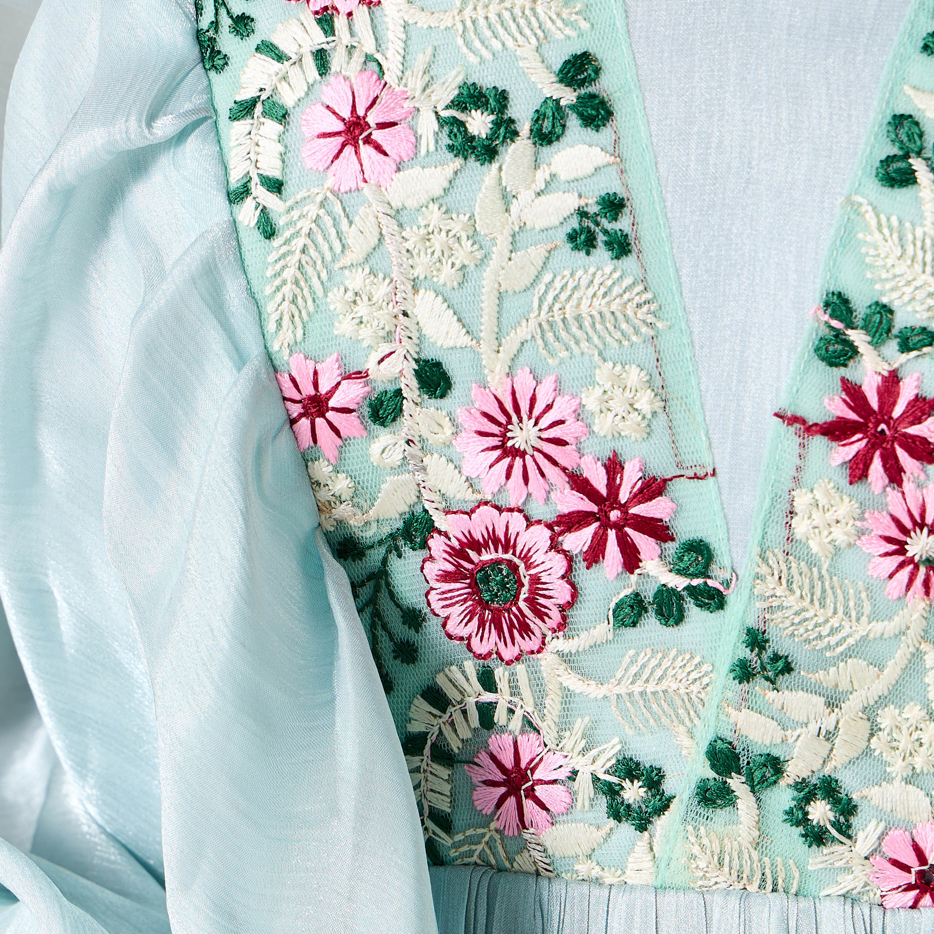 Golden Apple Embroidered Jalabiya with V-neck and Extended Cuff Sleeves-women-arabicclothing-jalabiyas-image-5