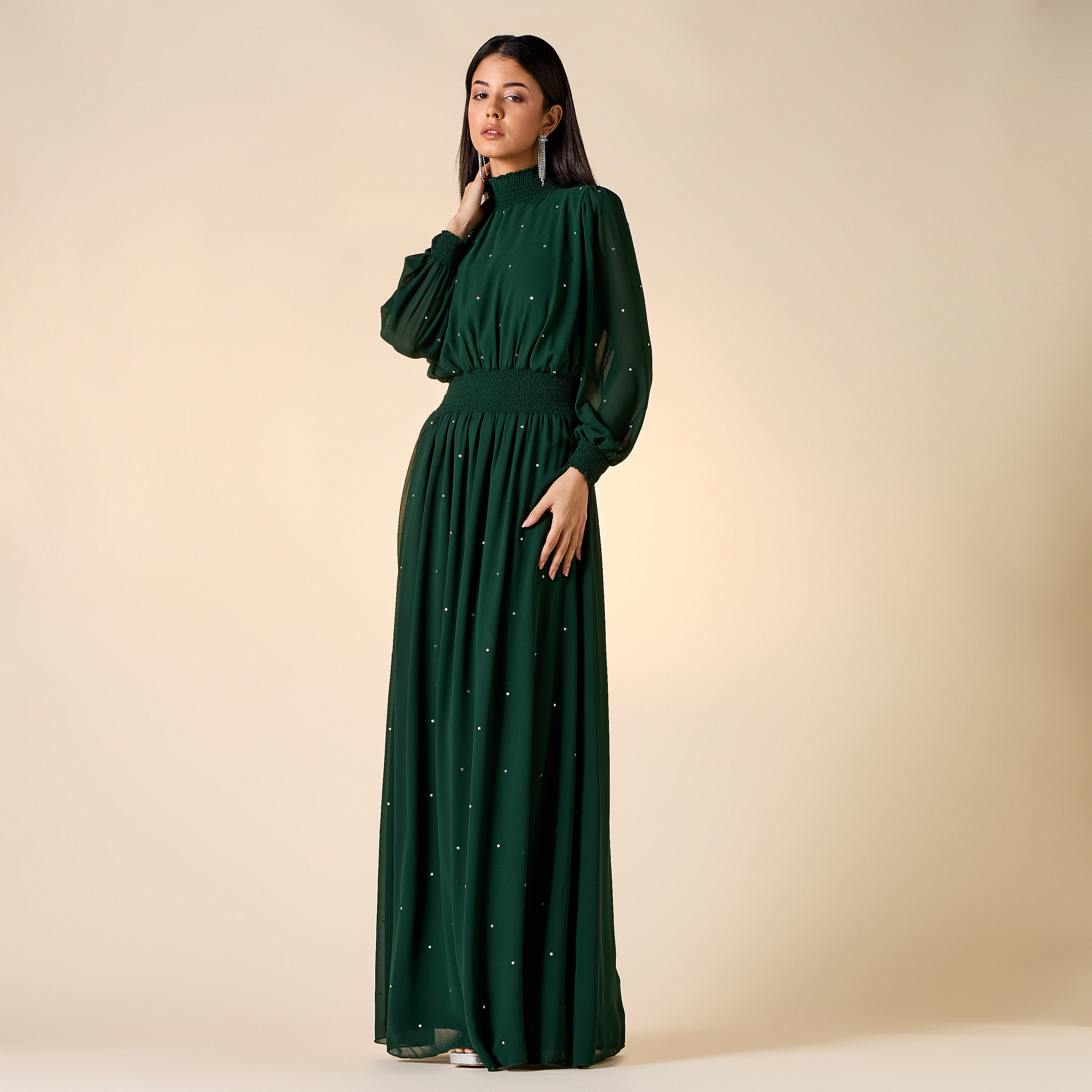 فستان مزين بياقة عالية وأكمام واسعة من جولدن آبل-women-clothing-dresses-image-7