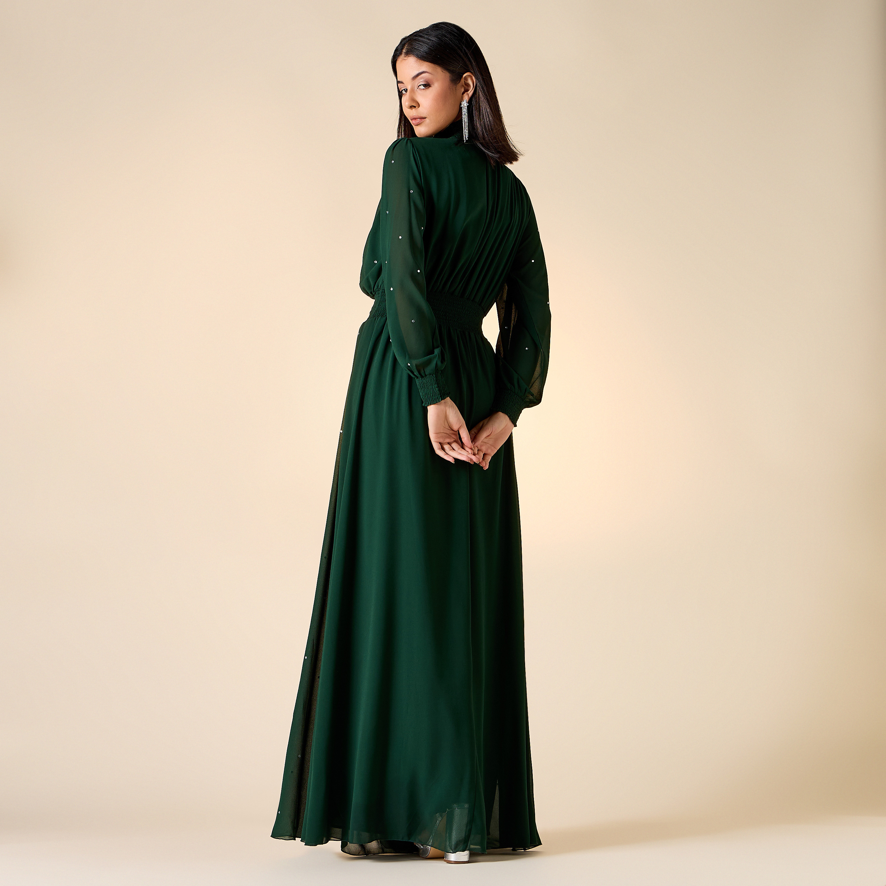 فستان مزين بياقة عالية وأكمام واسعة من جولدن آبل-women-clothing-dresses-image-9