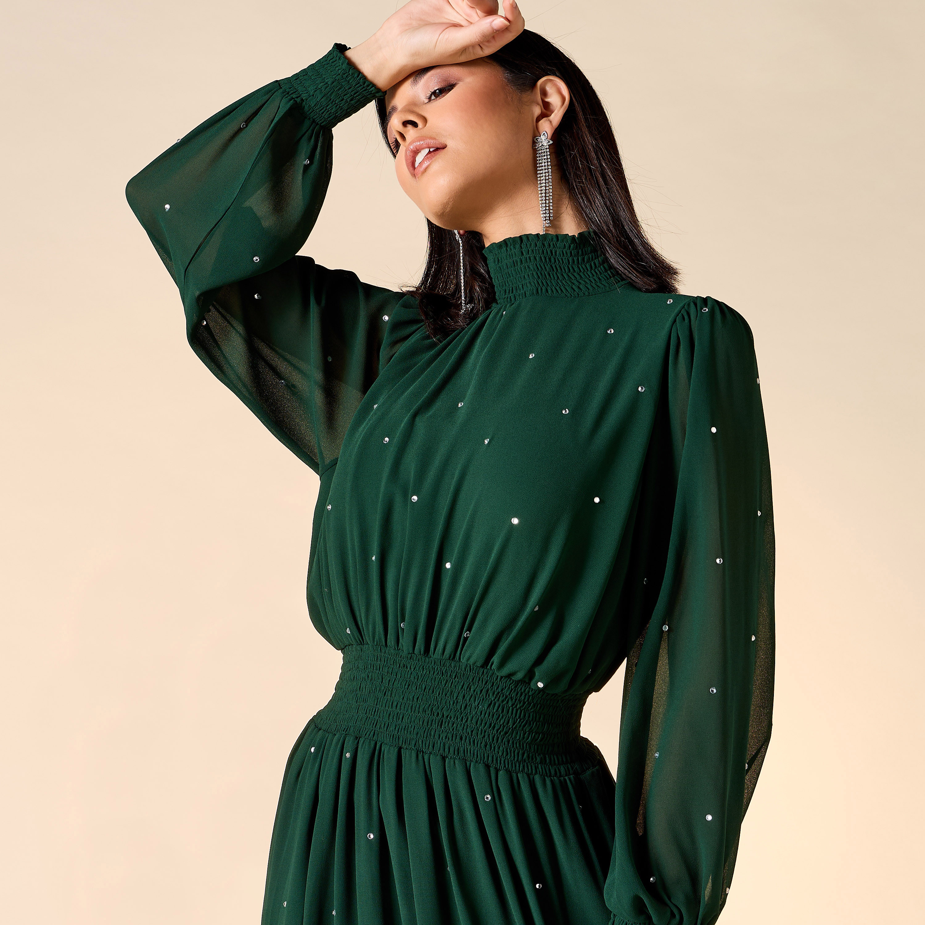 فستان مزين بياقة عالية وأكمام واسعة من جولدن آبل-women-clothing-dresses-image-10