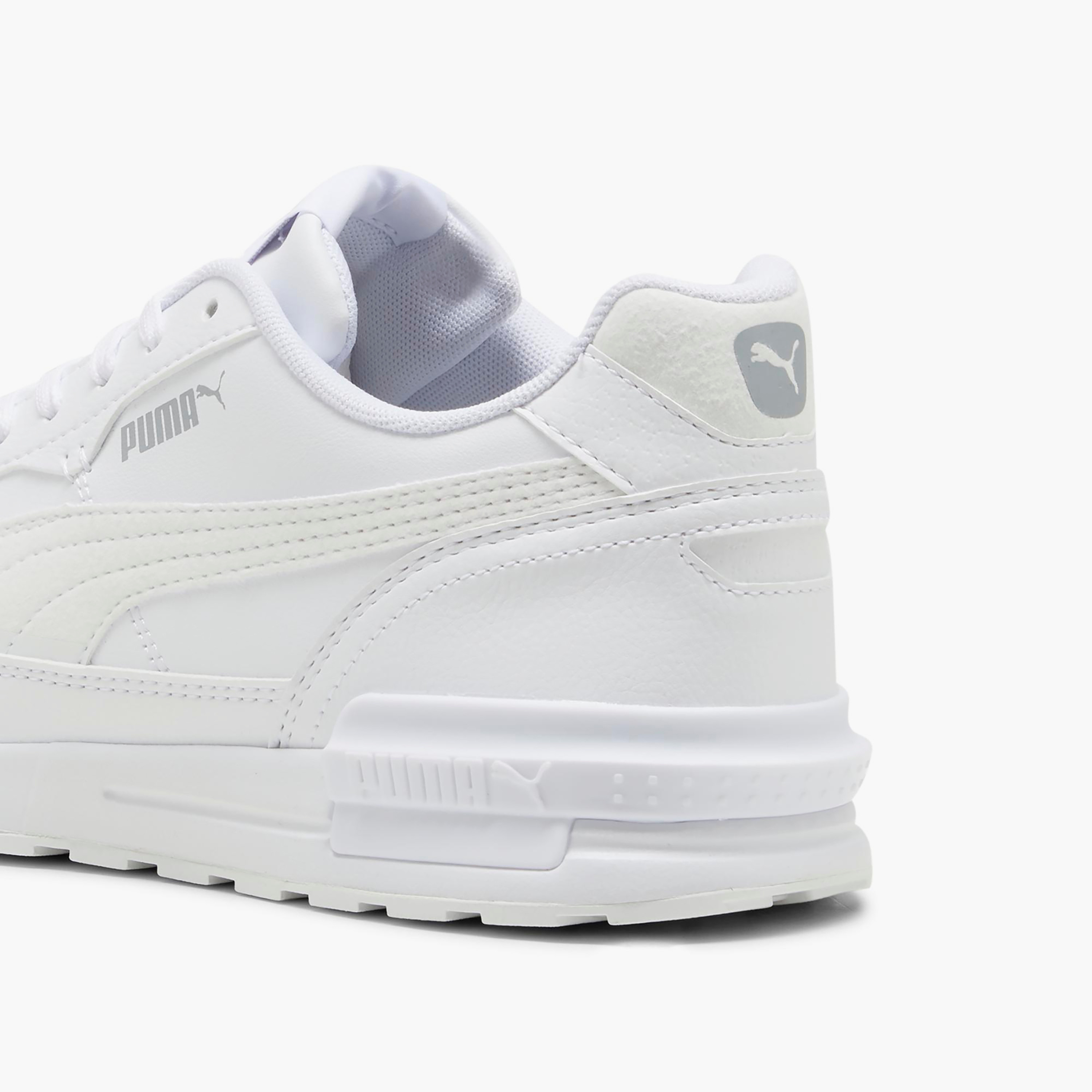 حذاء رياضي جرافيتون اس ال 2 للرجال من بوما | OE-sports-men-shoes-image-12