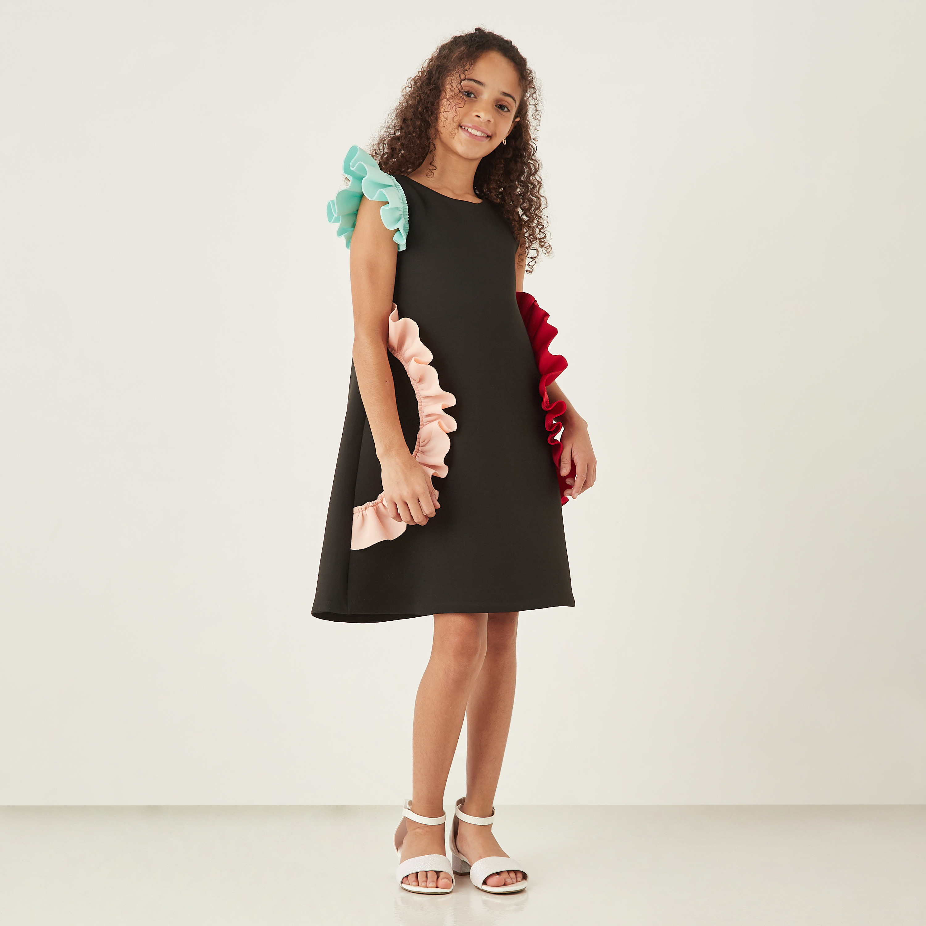 فستان دون أكمام بياقة مستديرة وكشكش من ليتل جولدن أبل-girls-clothing-dressesandjumpsuits-image-2