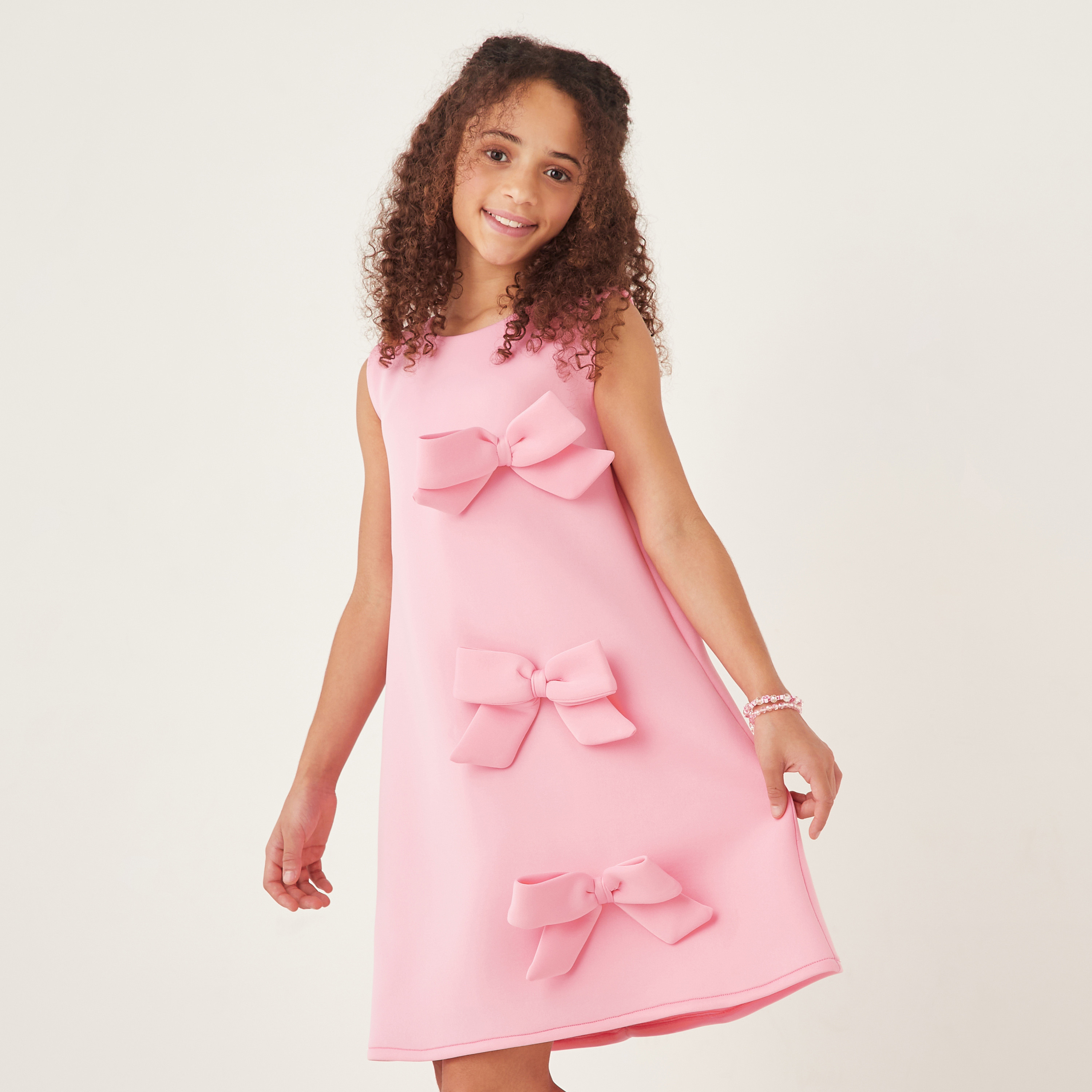 فستان دون أكمام بياقة مستديرة وكشكش من ليتل جولدن أبل-girls-clothing-dressesandjumpsuits-image-5