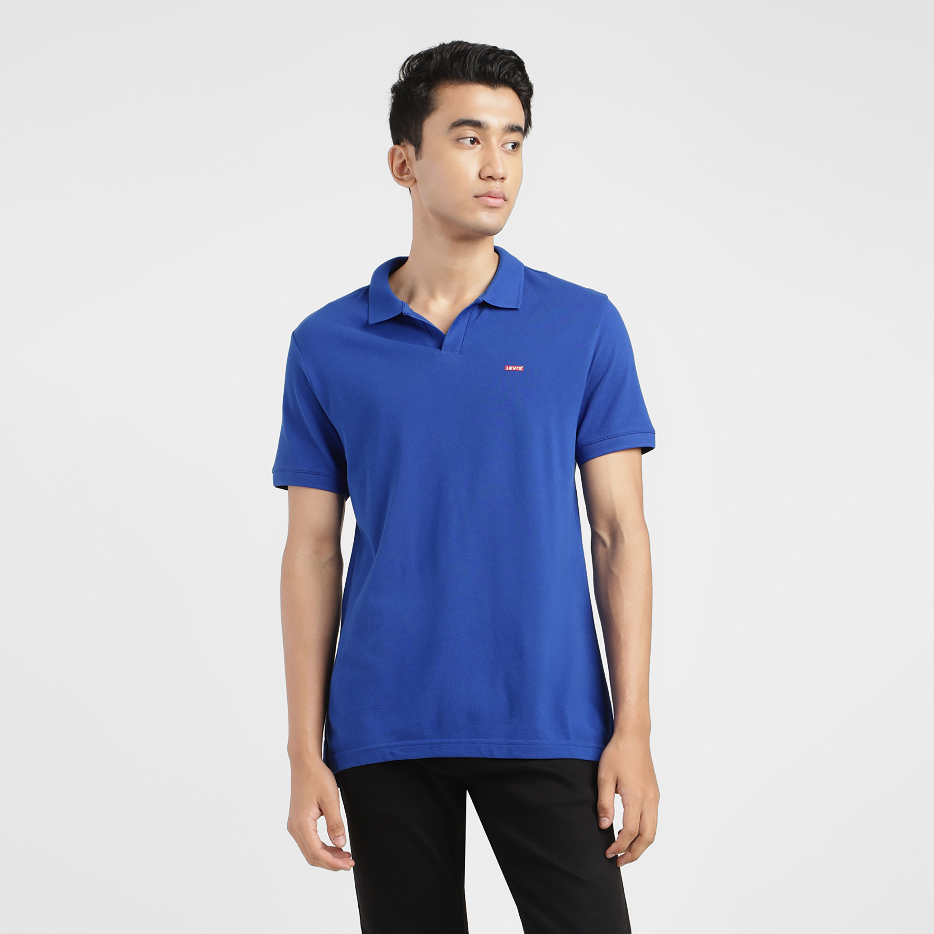 بولو تي شيرت سادة ذو ياقة من ليفايز بأكمام قصيرة-men-clothing-tshirtsandpolos-polos-image-1