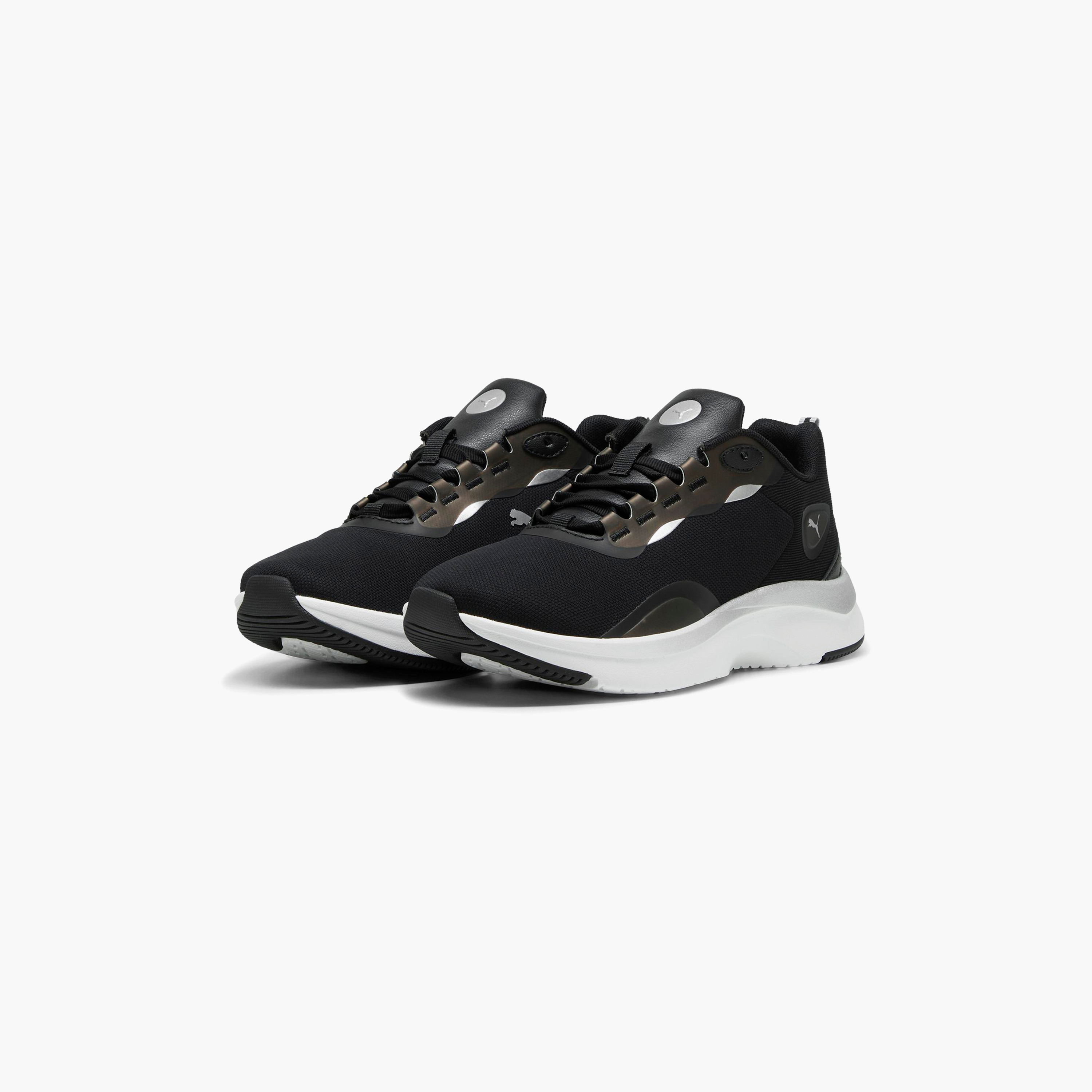 حذاء رياضي سوفترايد اورلا للنساء من بوما | OE-women-shoes-sneakers-image-7