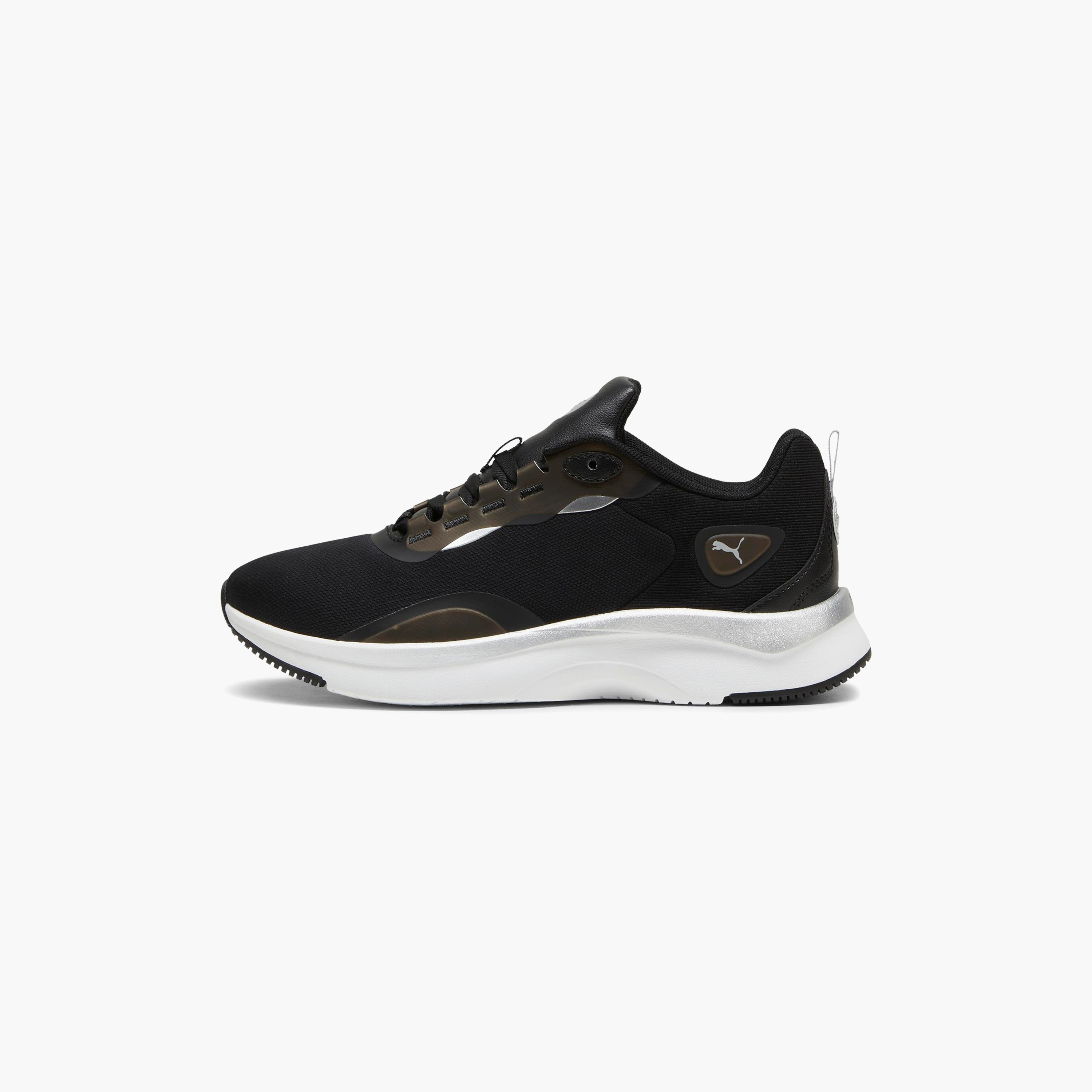 حذاء رياضي سوفترايد اورلا للنساء من بوما | OE-women-shoes-sneakers-image-9