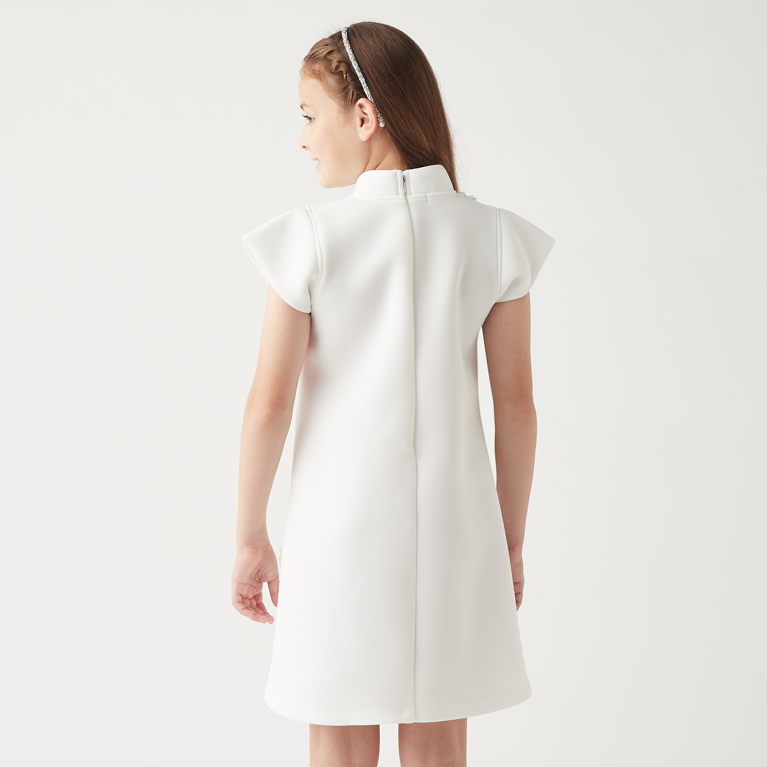 فستان بتزيينات زهرية وأكمام كاب وياقة عالية وسحّاب إغلاق من ليتل جولدن أبل-girls-clothing-dressesandjumpsuits-image-7
