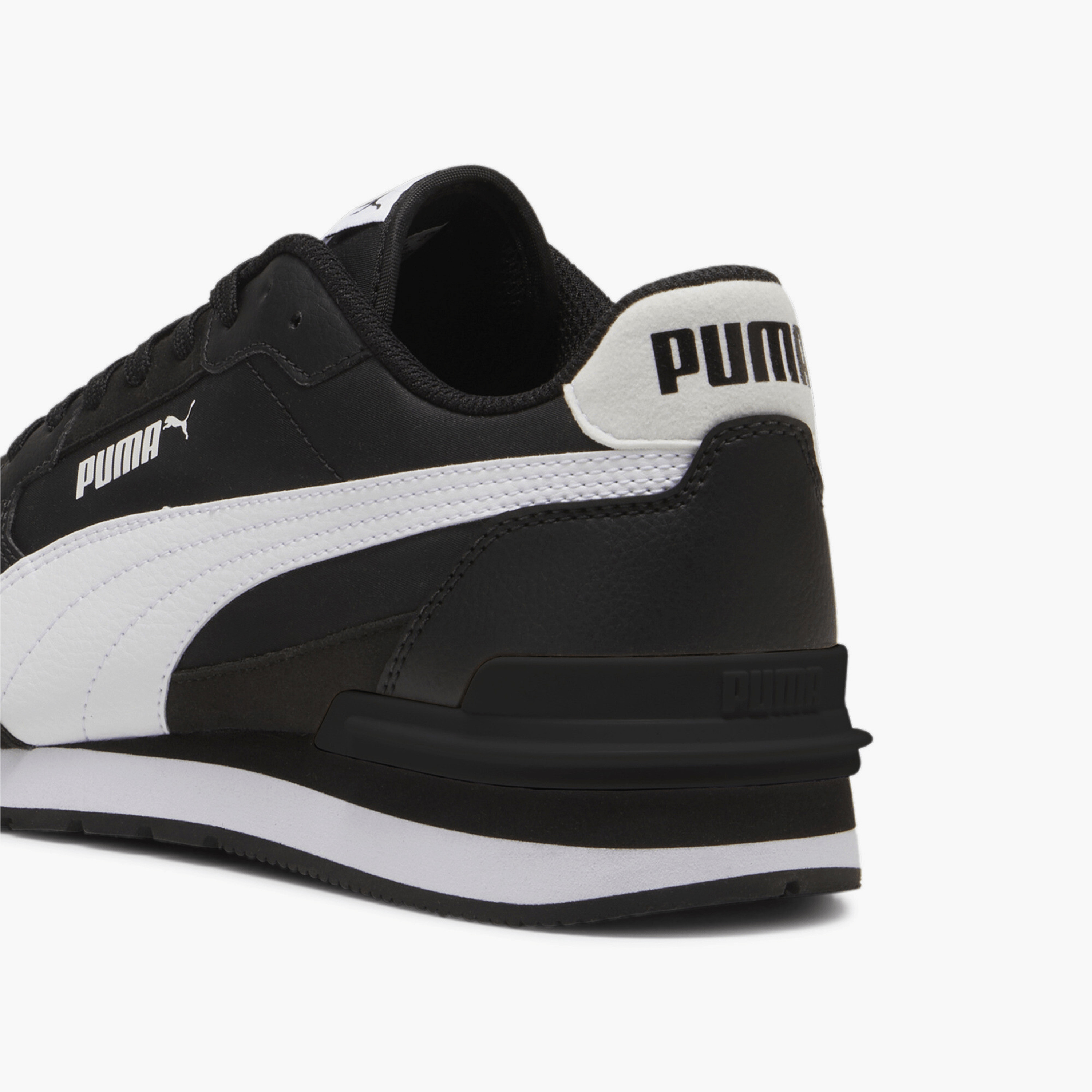 Puma Men ST Runner v4 Logo Print Lace-Up Ankle Sneakers-men-shoes-sneakers-image-3