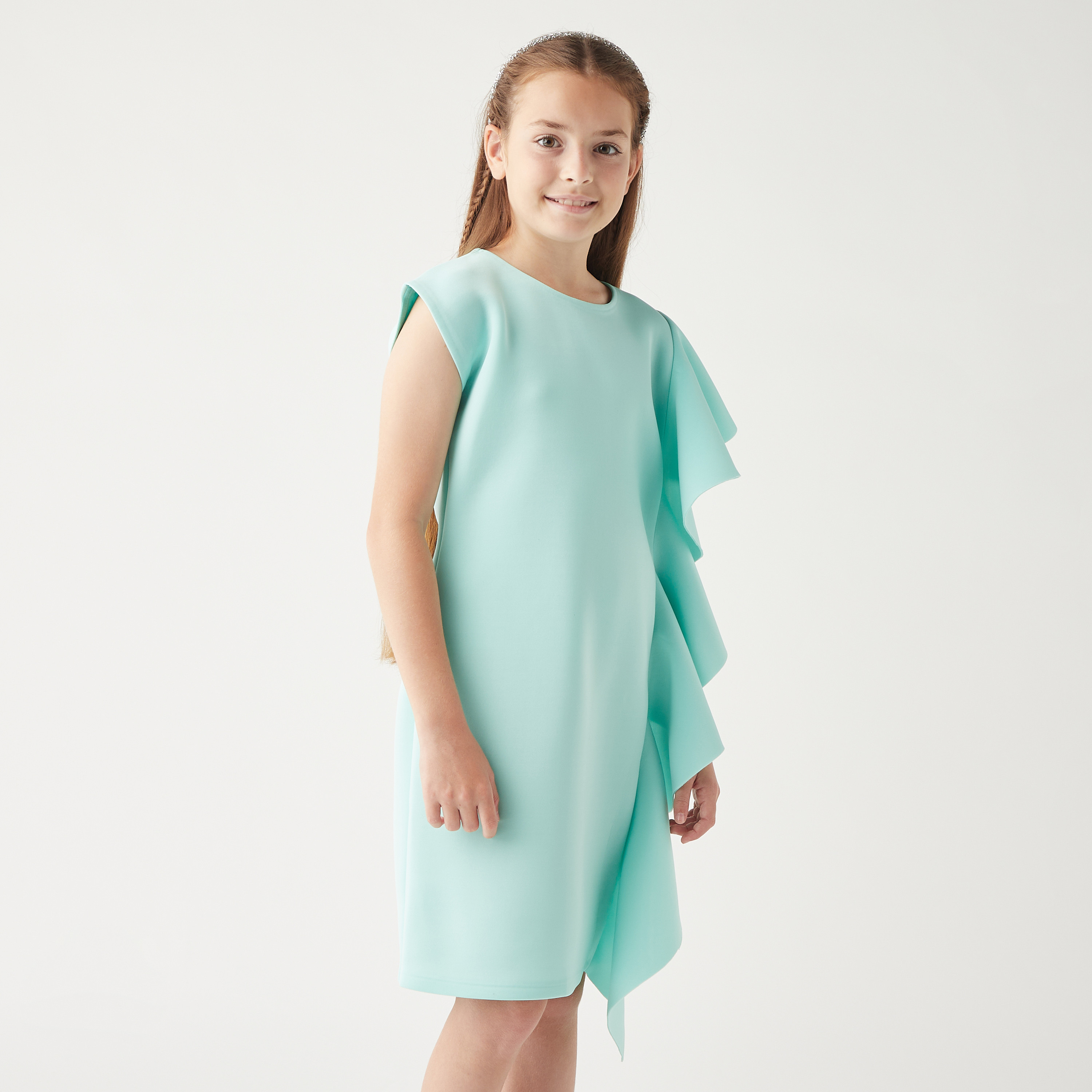 فستان سادة بياقة مستديرة وسحّاب إغلاق وتفاصيل كشكش من ليتل جولدن أبل-girls-clothing-dressesandjumpsuits-image-5