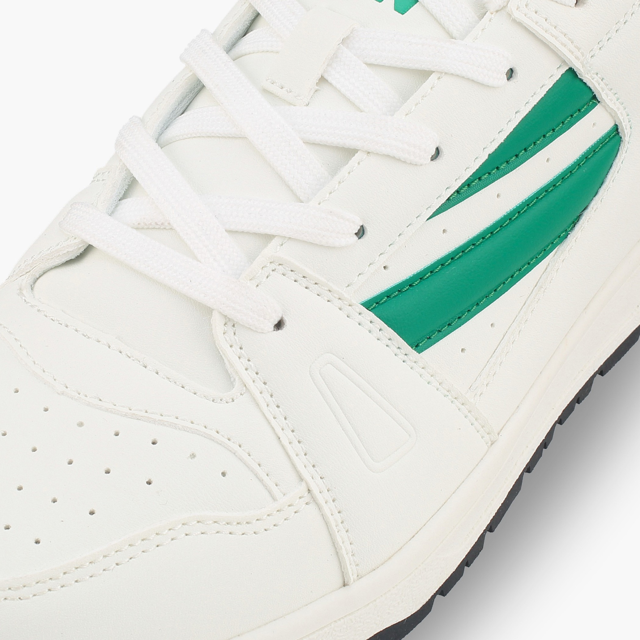 حذاء سنيكرز بطول الكاحل ورباط إغلاق للرجال من أوكلان من شو إكسبريس-men-shoes-sneakers-image-4