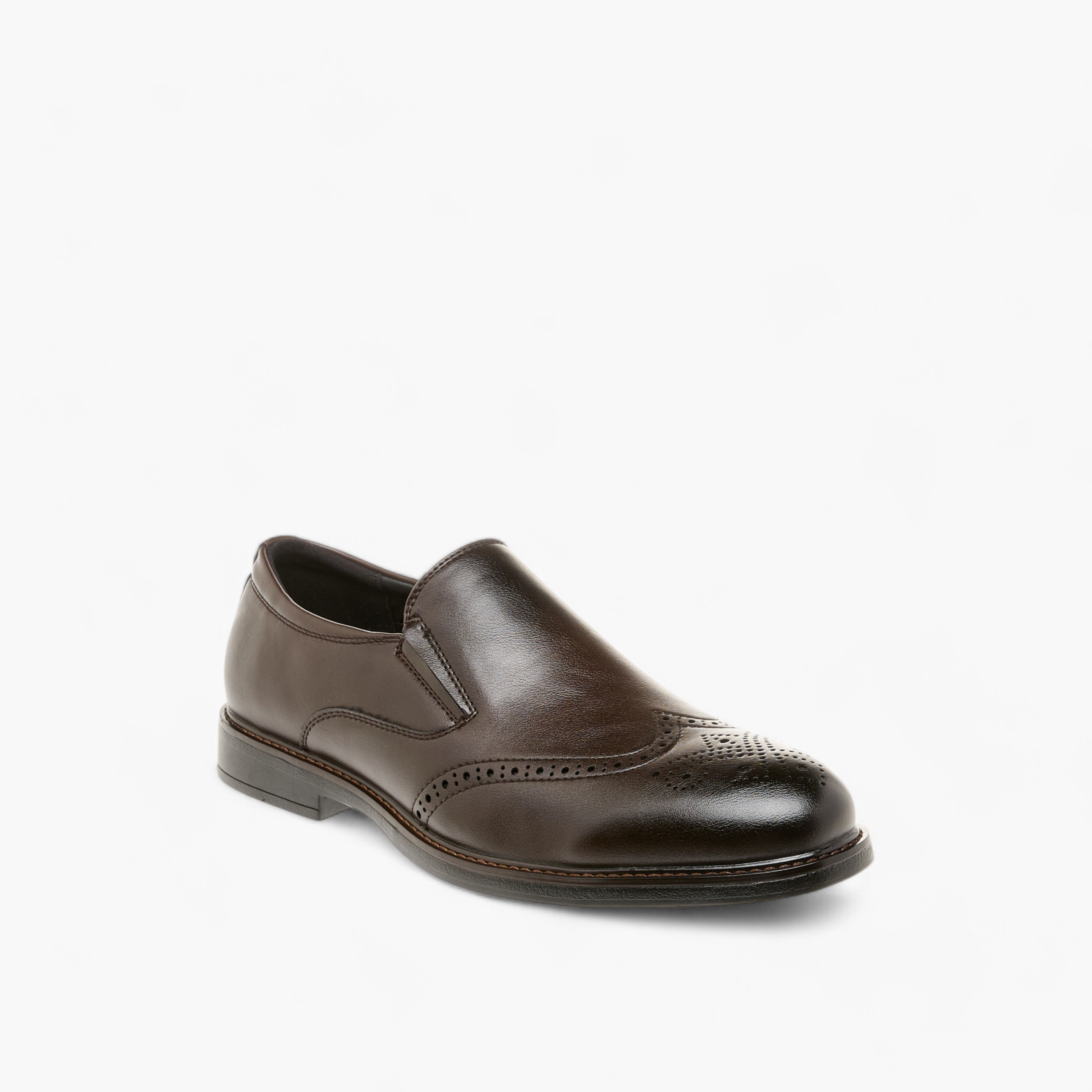 لوفر سهل الارتداء بتفاصيل ثقوب من إل بي إل من شوإكسبريس-men-shoes-formalshoes-image-2