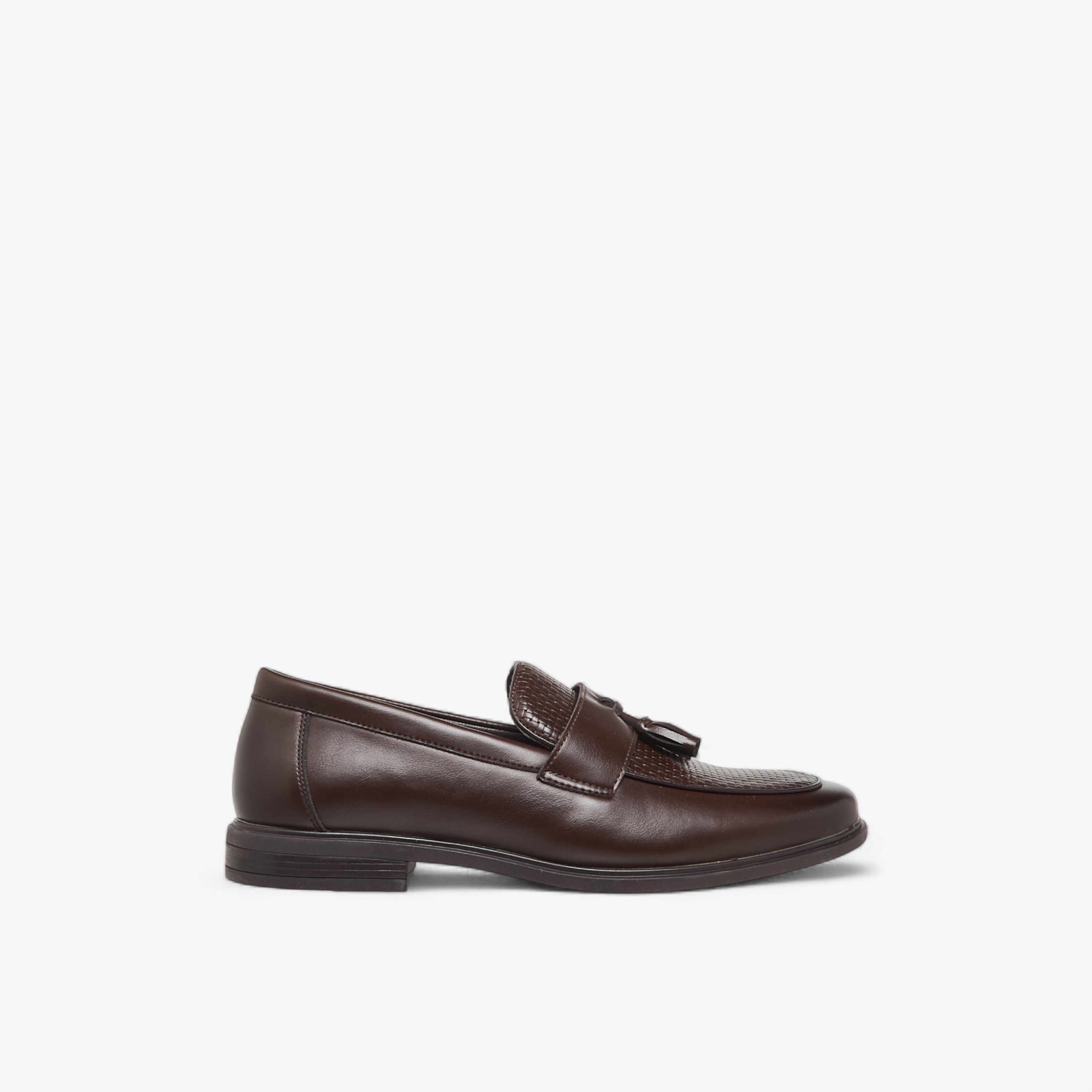 حذاء لوفر بتفاصيل شراشيب للرجال من إل بي إل من شو إكسبريس-men-shoes-formalshoes-image-3