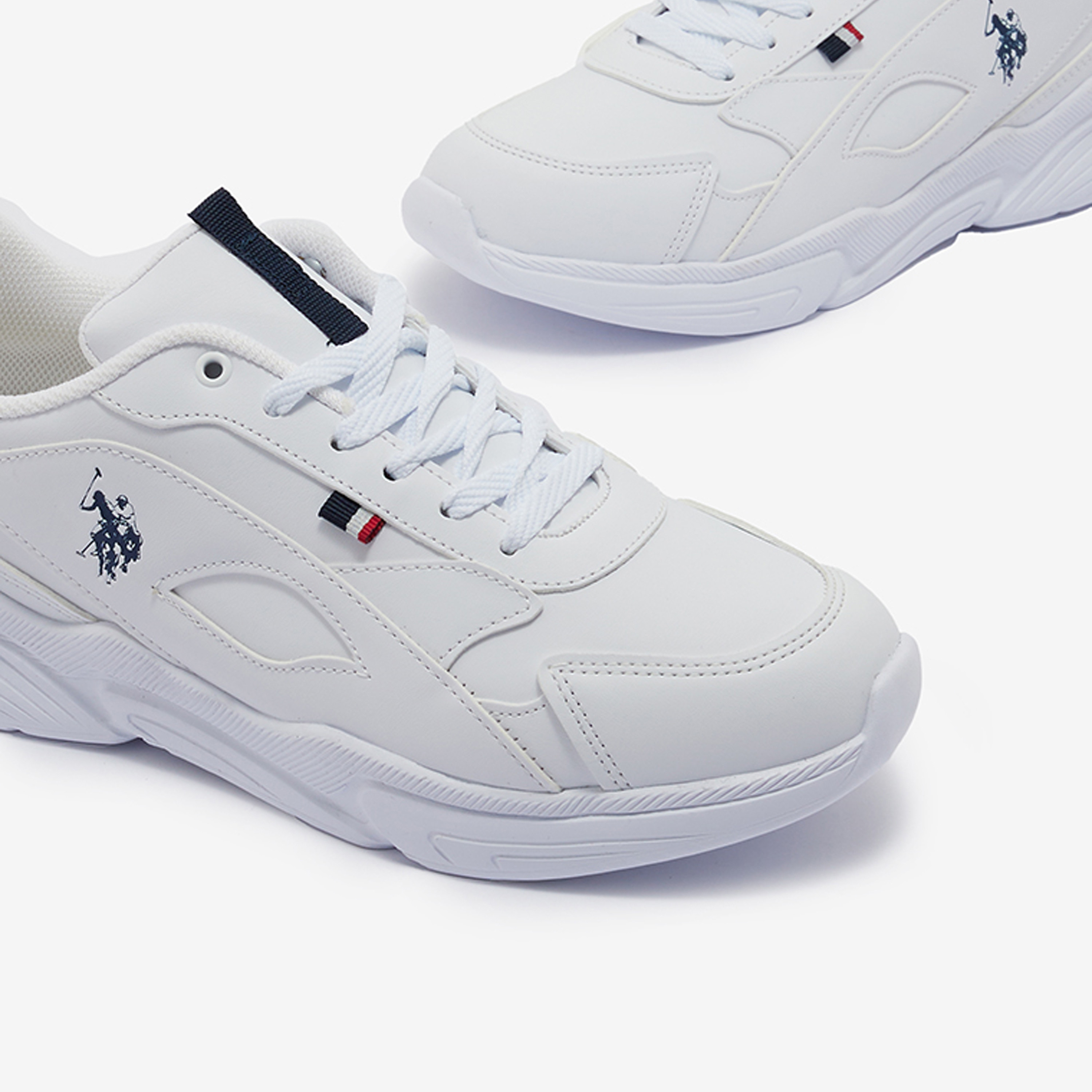 يو اس بولو أسن حذاء رياضي منخفض بأربطة للنساء ابيض 3W LEMON 3PR WHITE | OE-women-shoes-sneakers-image-4