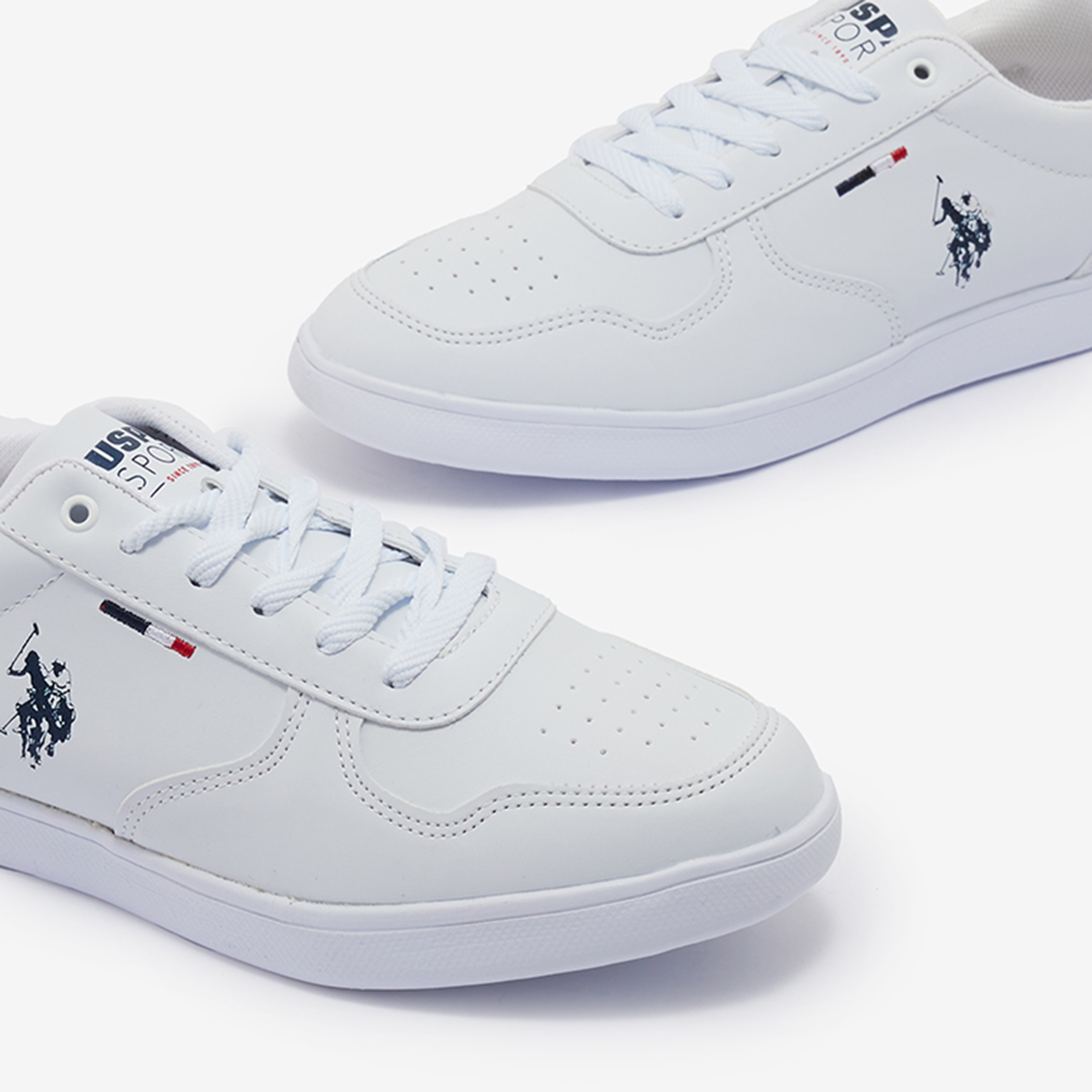 حذاء رياضي للنساء برباط علوي منخفض من يو اس بولو اسوسييشن | 3W THUNDER WMN 3PR_1-women-shoes-sneakers-image-4