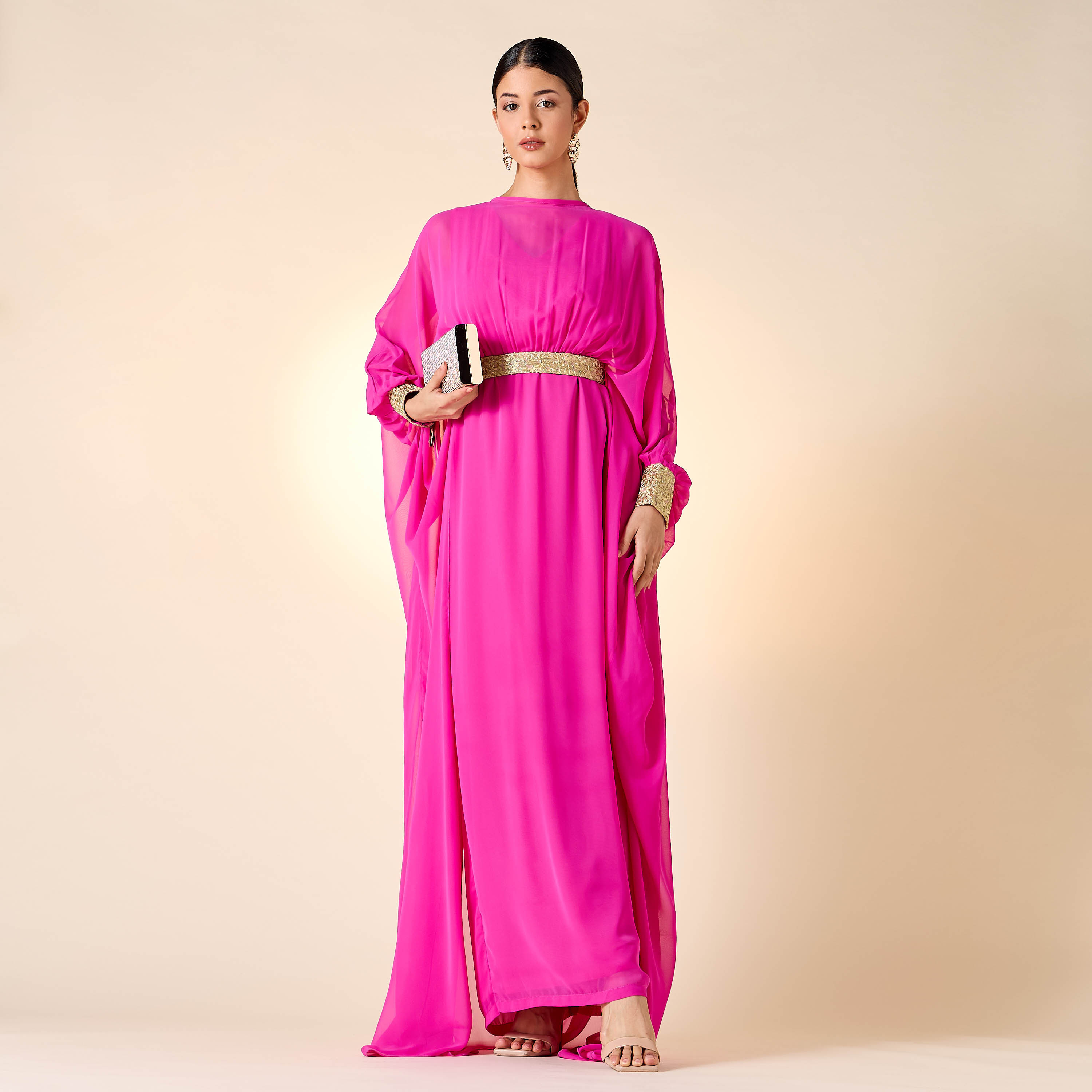 فستان سادة بياقة عالية وأكمام ممتدة بأساور وحزام من جولدن أبل-women-clothing-dresses-image-7