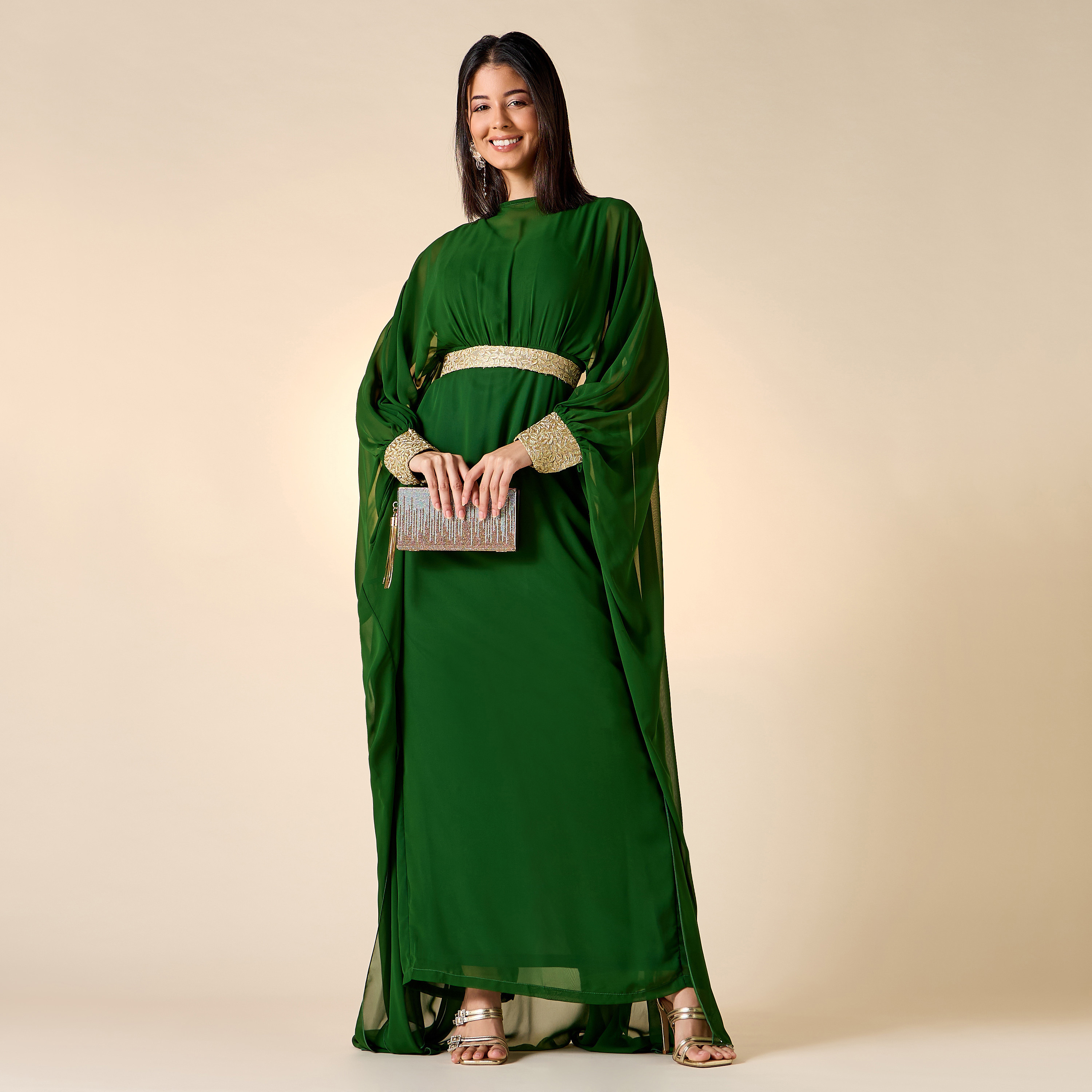فستان سادة بياقة عالية وأكمام ممتدة بأساور وحزام من جولدن أبل-women-clothing-dresses-image-1