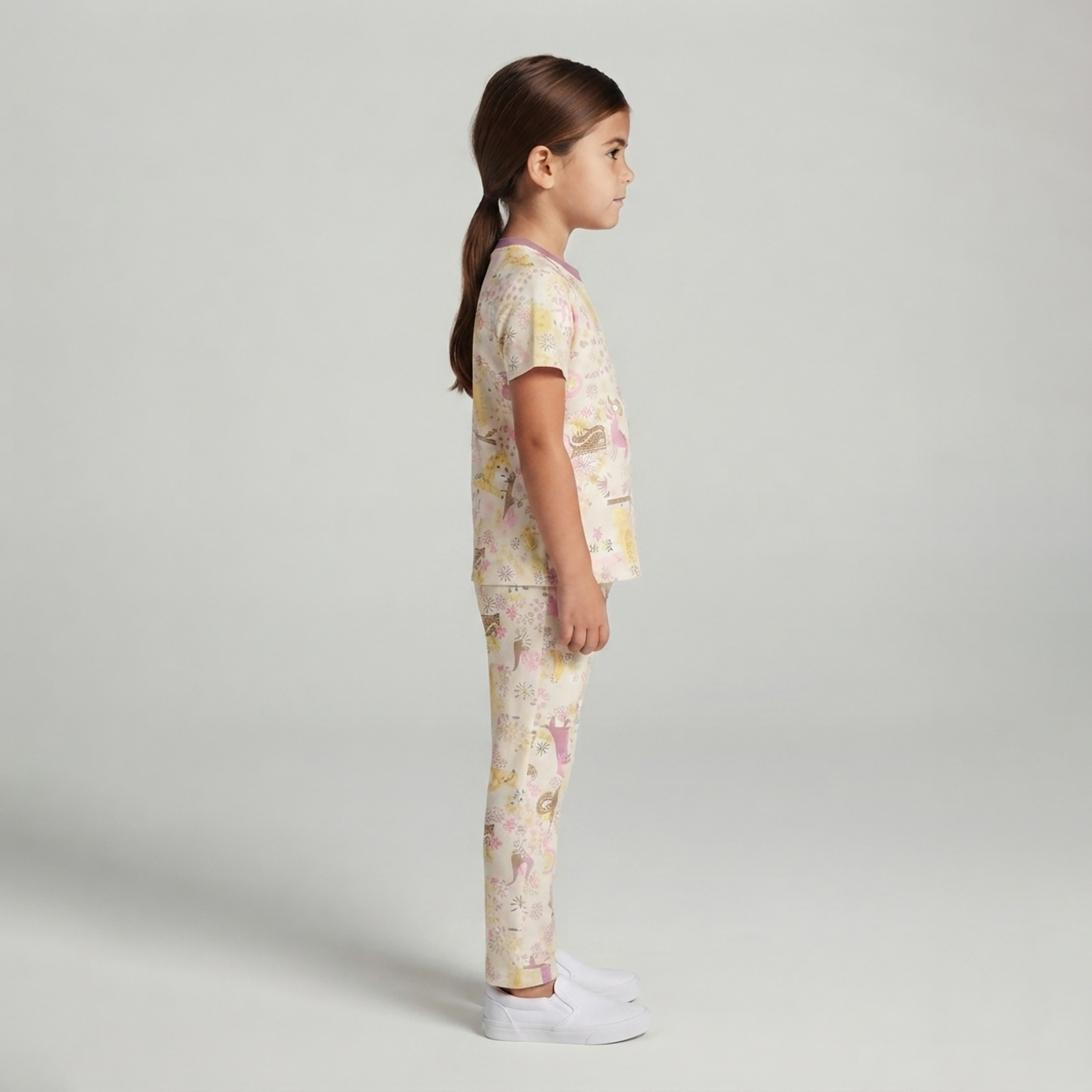 طقم تيشرت بأكمام قصيرة وبنطال بيجامة بطبعة وحيد القرن من بيبي كلو-baby-girls-clothing-setsandcoords-image-3