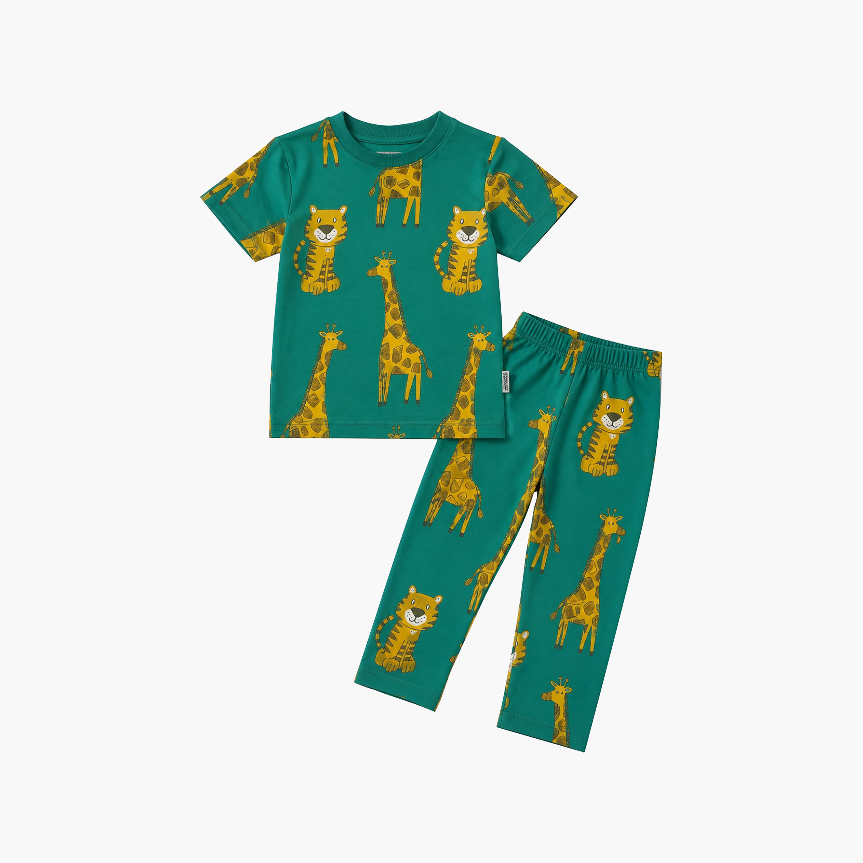 طقم تيشرت بأكمام قصيرة وبنطال بيجامة بطبعة الزرافة والنمر من بيبي كلو-boys-clothing-setsandcoords-image-6