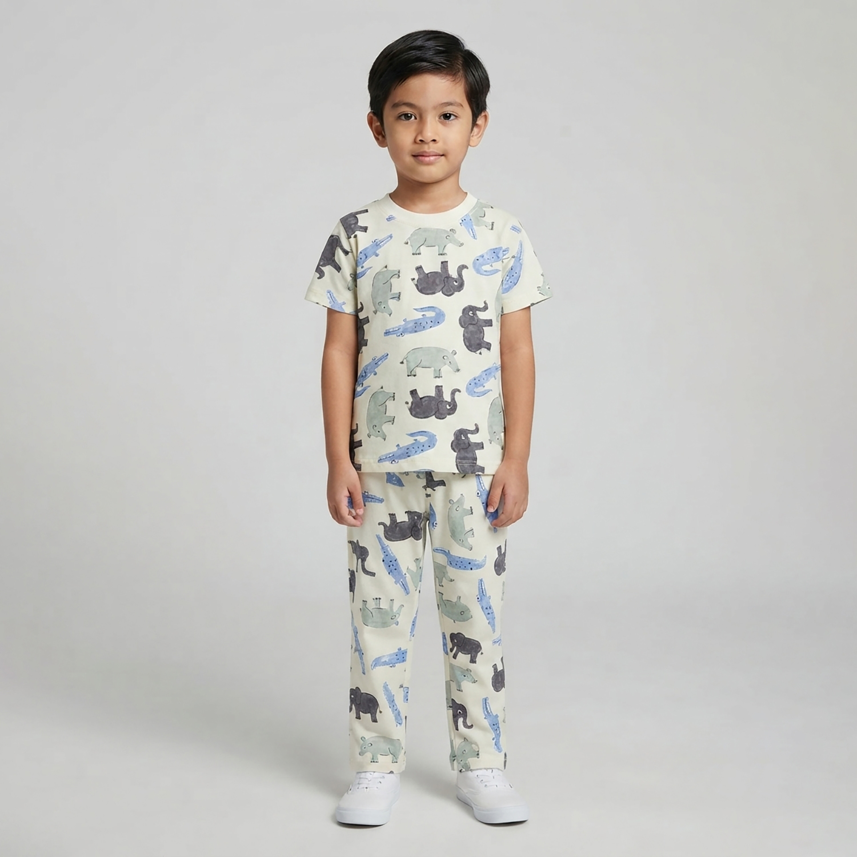 طقم تيشرت بأكمام قصيرة وبنطال بيجامة بطبعة حيوانات السفاري من بيبي كلو-boys-clothing-setsandcoords-image-1