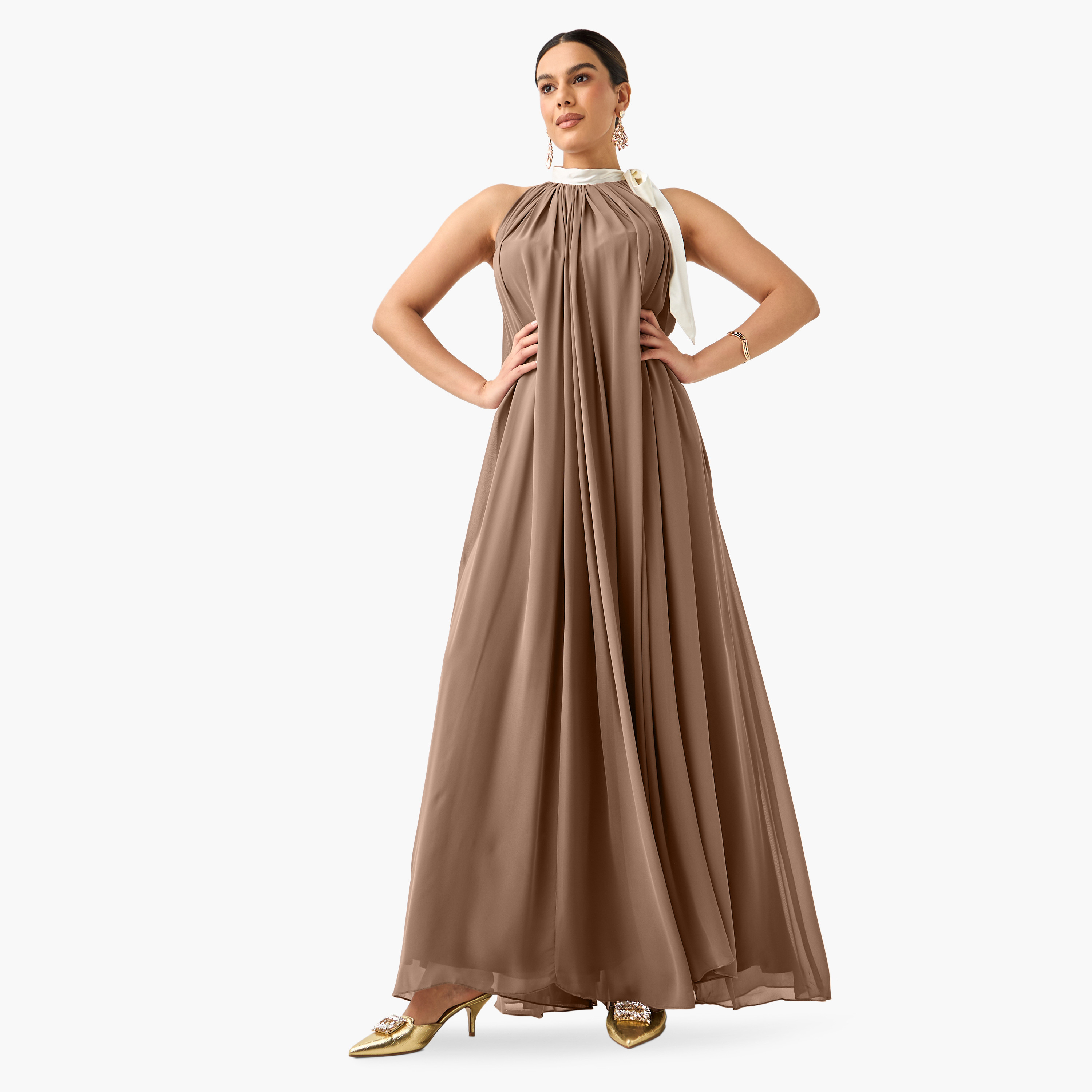 فستان سادة دون أكمام بتصميم شبه منحرف وياقة عالية من جولدن أبل-women-clothing-dresses-image-7