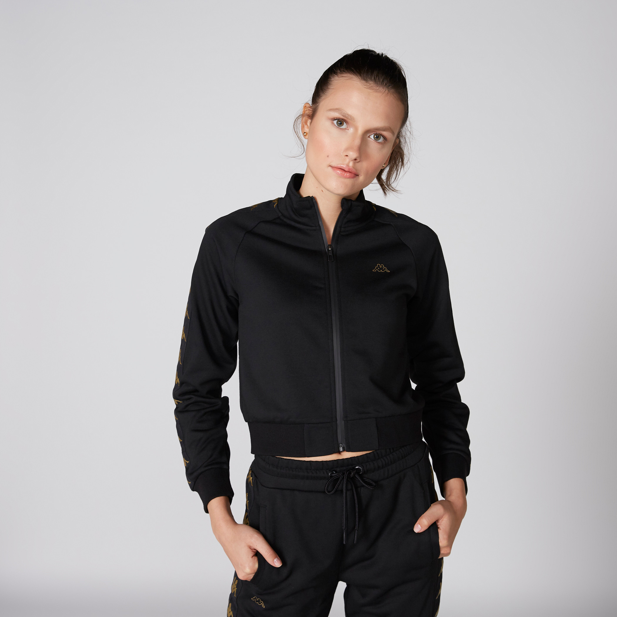 جاكيت بأكمام طويلة وسحّاب للإغلاق من كابا-sports-women-clothing-coatsandjackets-jackets-image-3