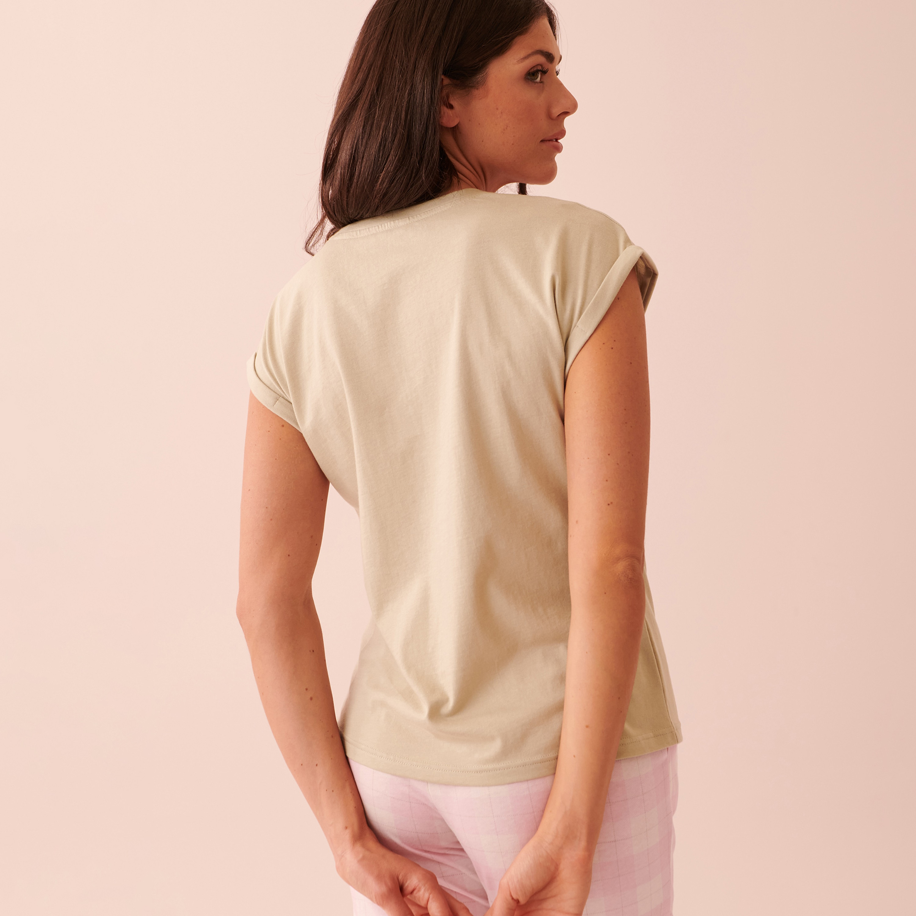 تيشيرت لا في إن روز بياقة دائرية وأكمام قصيرة مع طبعات-women-clothing-nightwear-pyjamas-tops-image-10