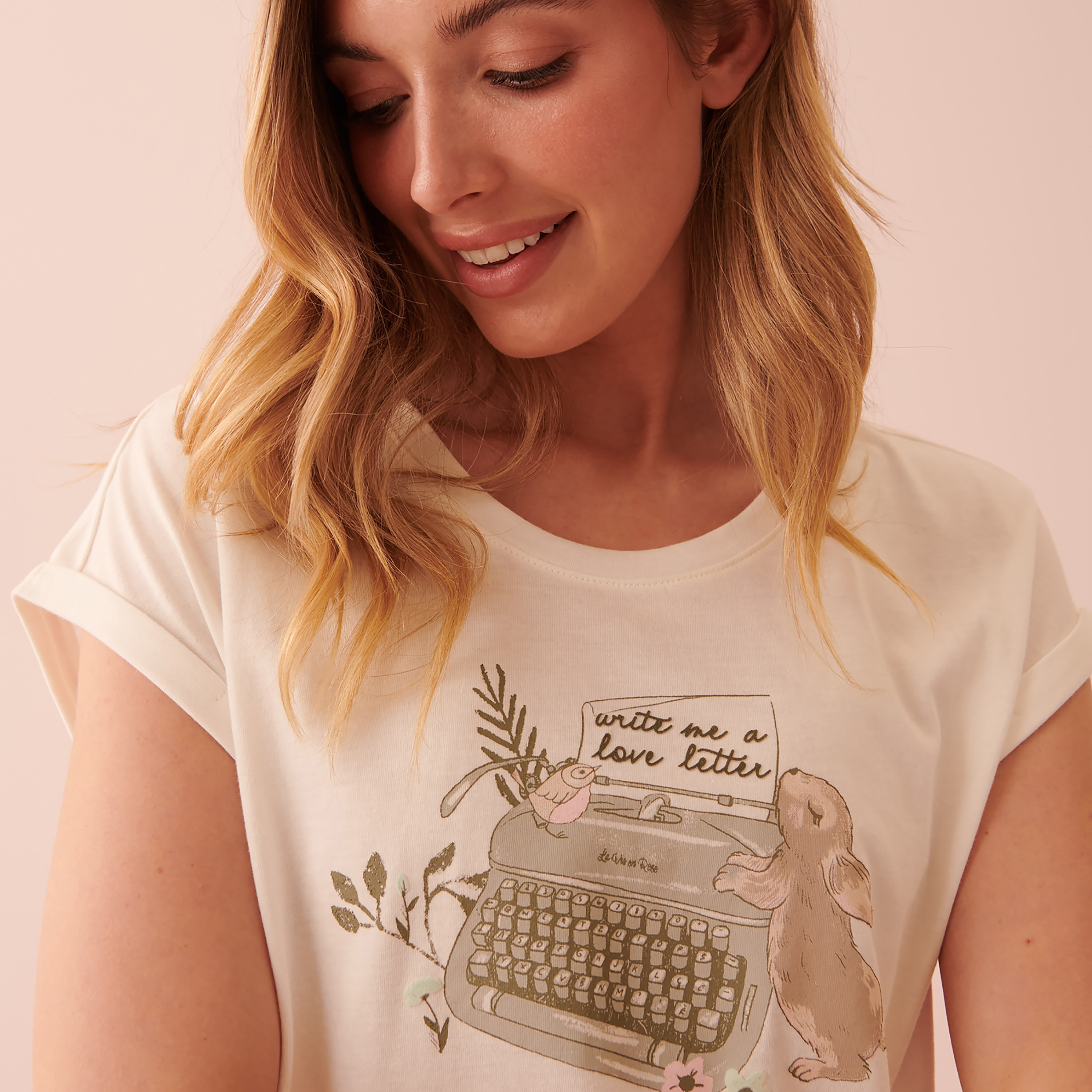تيشيرت لا في إن روز بياقة دائرية وأكمام قصيرة مع طبعات-women-clothing-nightwear-pyjamas-tops-image-2